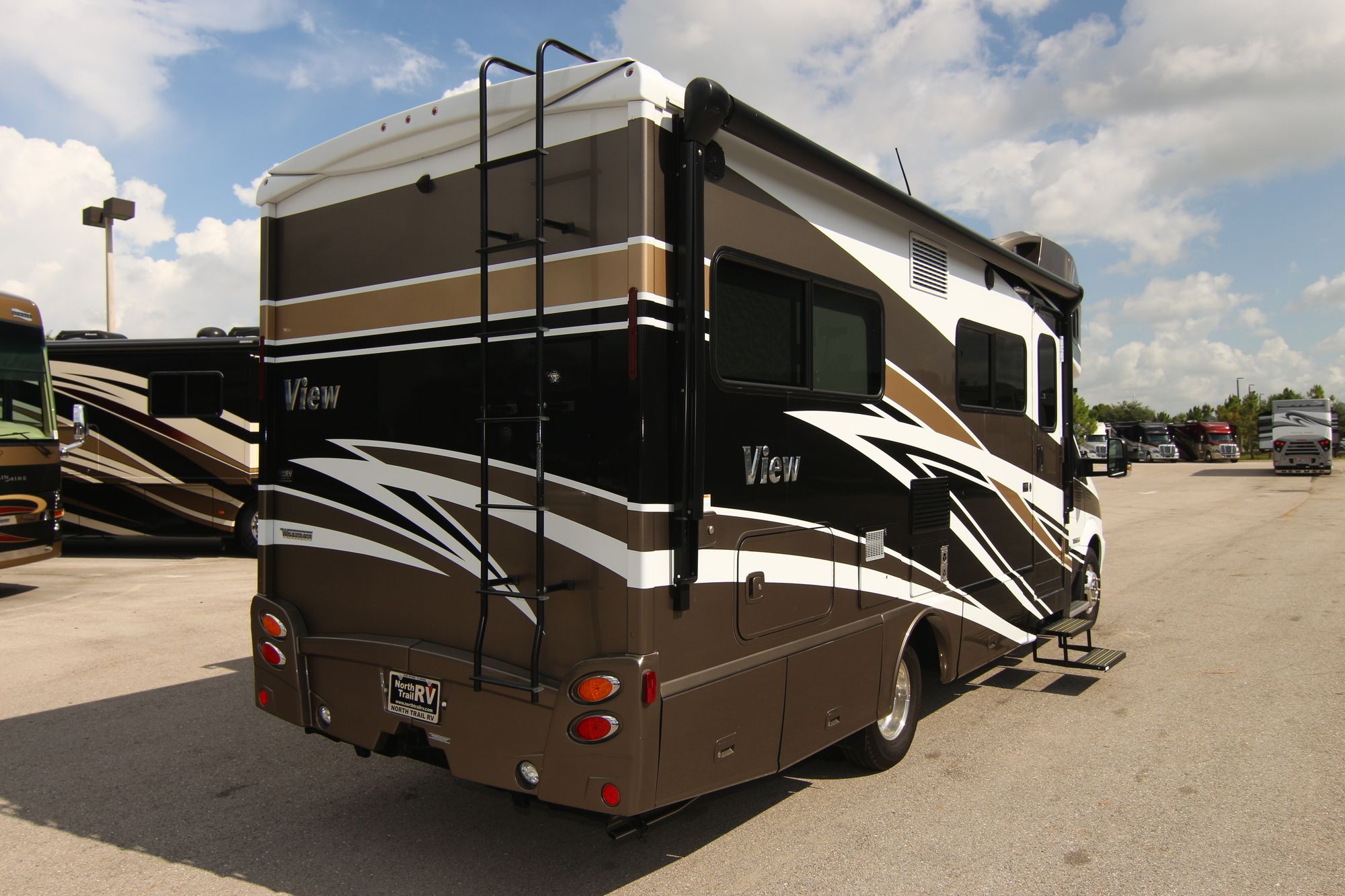 Used 2018 Winnebago View 24J Class C  For Sale