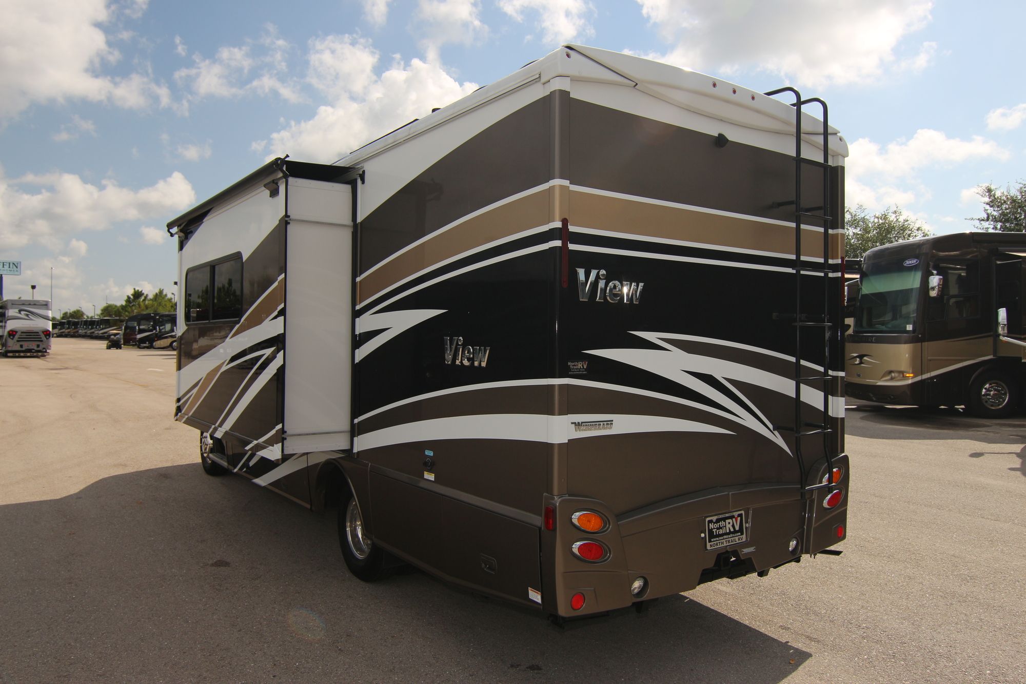 Used 2018 Winnebago View 24J Class C  For Sale