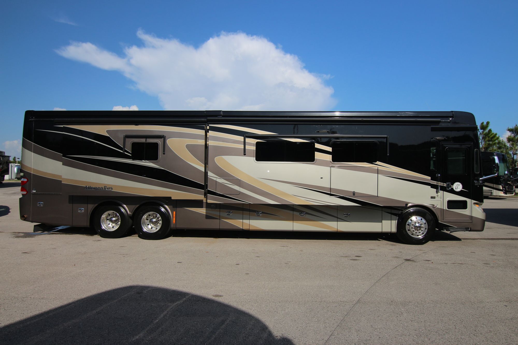 Used 2015 Tiffin Motor Homes Allegro Bus 45OP Class A  For Sale