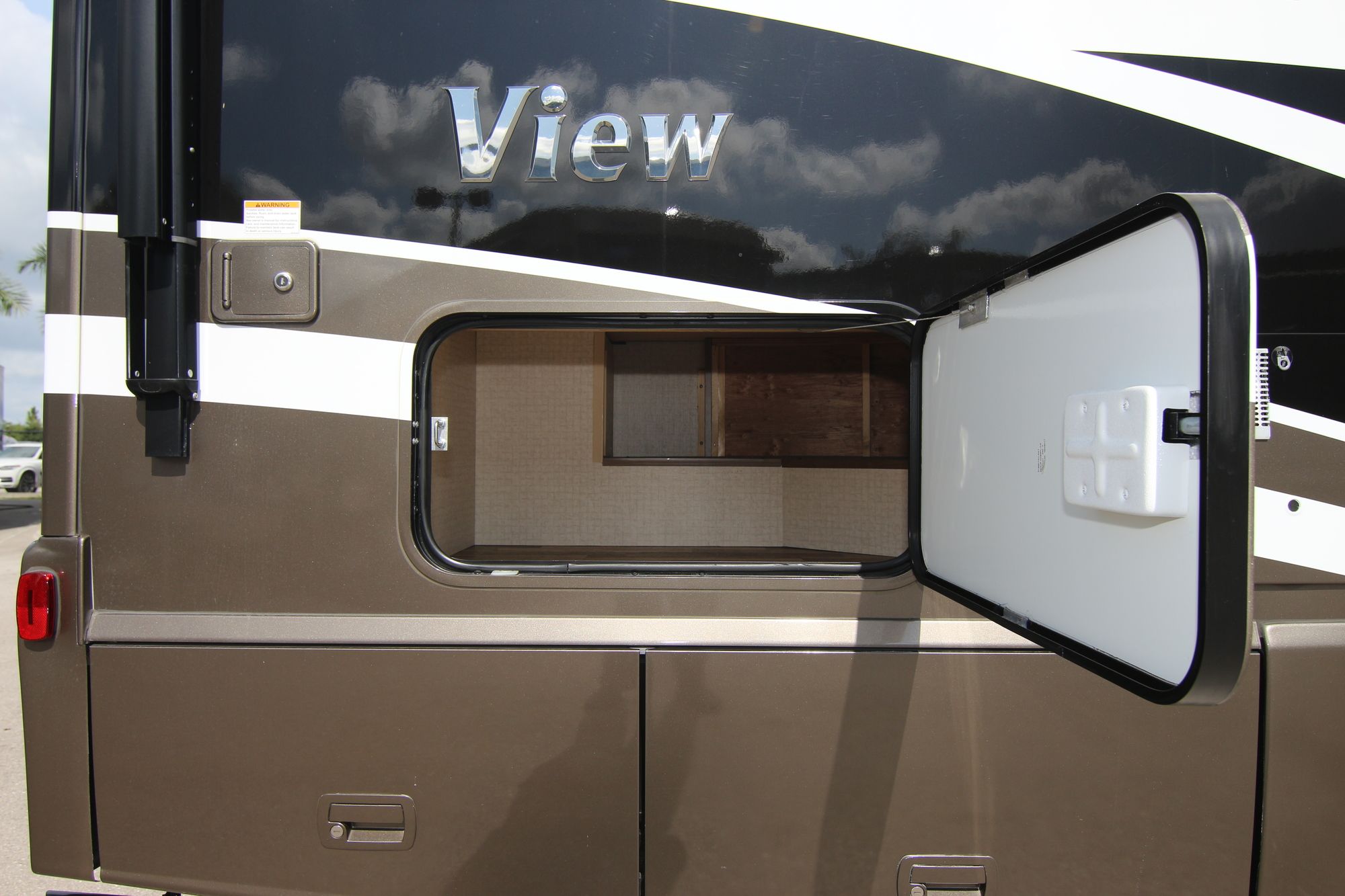 Used 2018 Winnebago View 24J Class C  For Sale