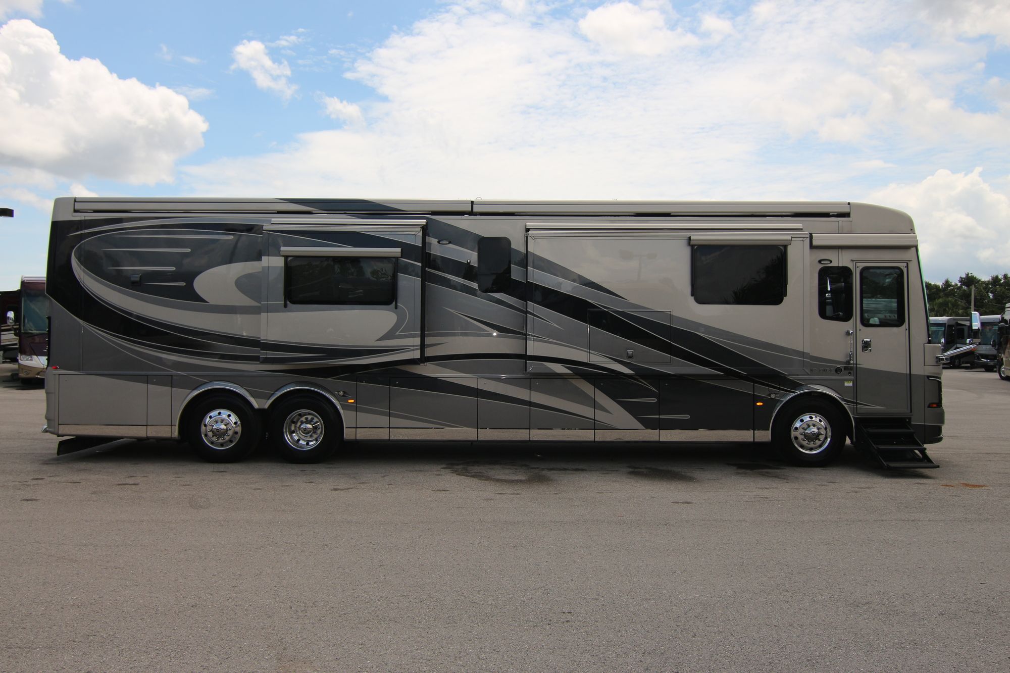 Used 2018 Newmar King Aire 4553 Class A  For Sale