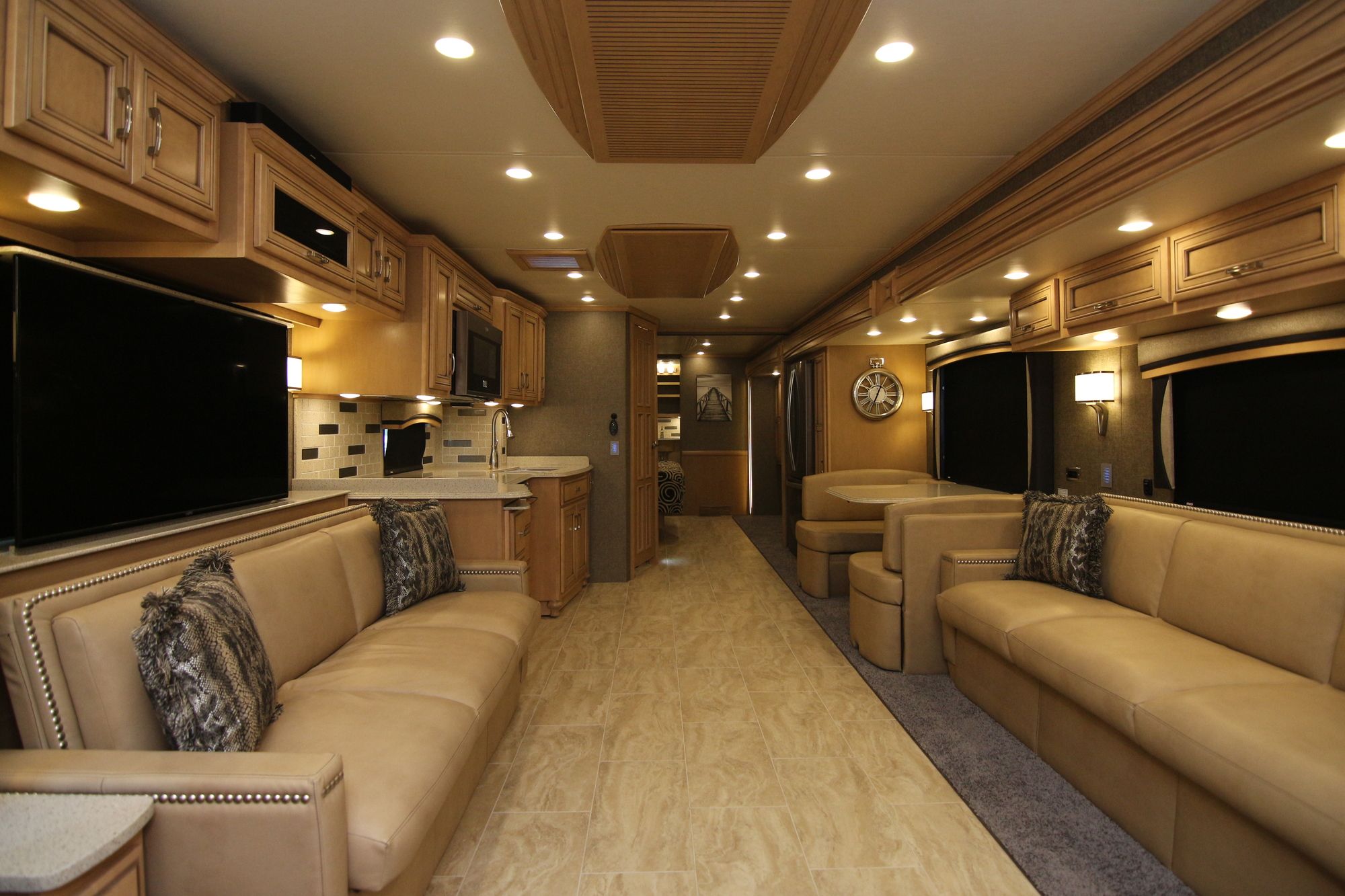 New 2019 Newmar Ventana Le 4037 Class A  For Sale