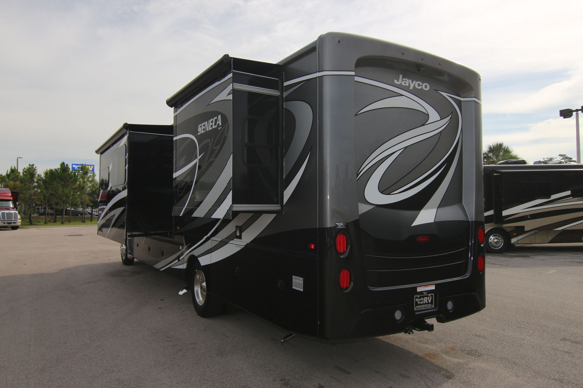 New 2020 Jayco Seneca 37HJ Super C  For Sale