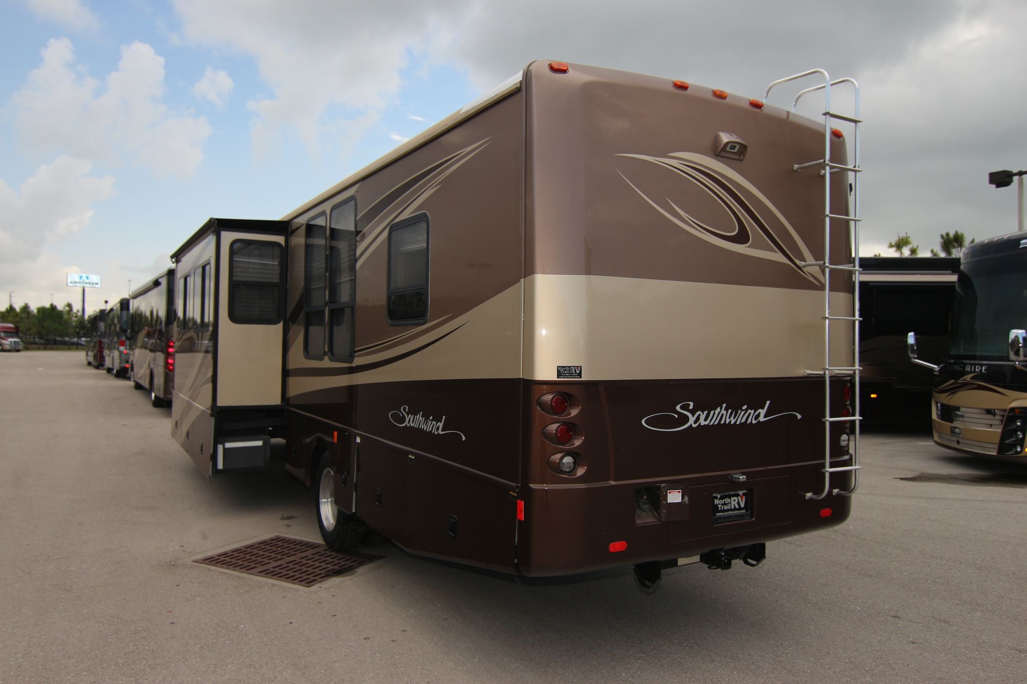 Used 2007 Fleetwood Southwind 37C Class A  For Sale