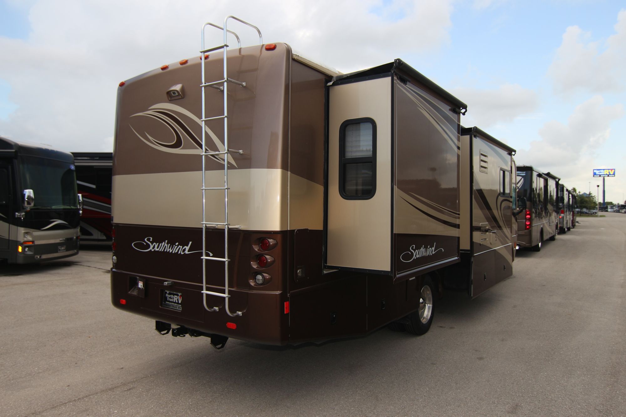 Used 2007 Fleetwood Southwind 37C Class A  For Sale