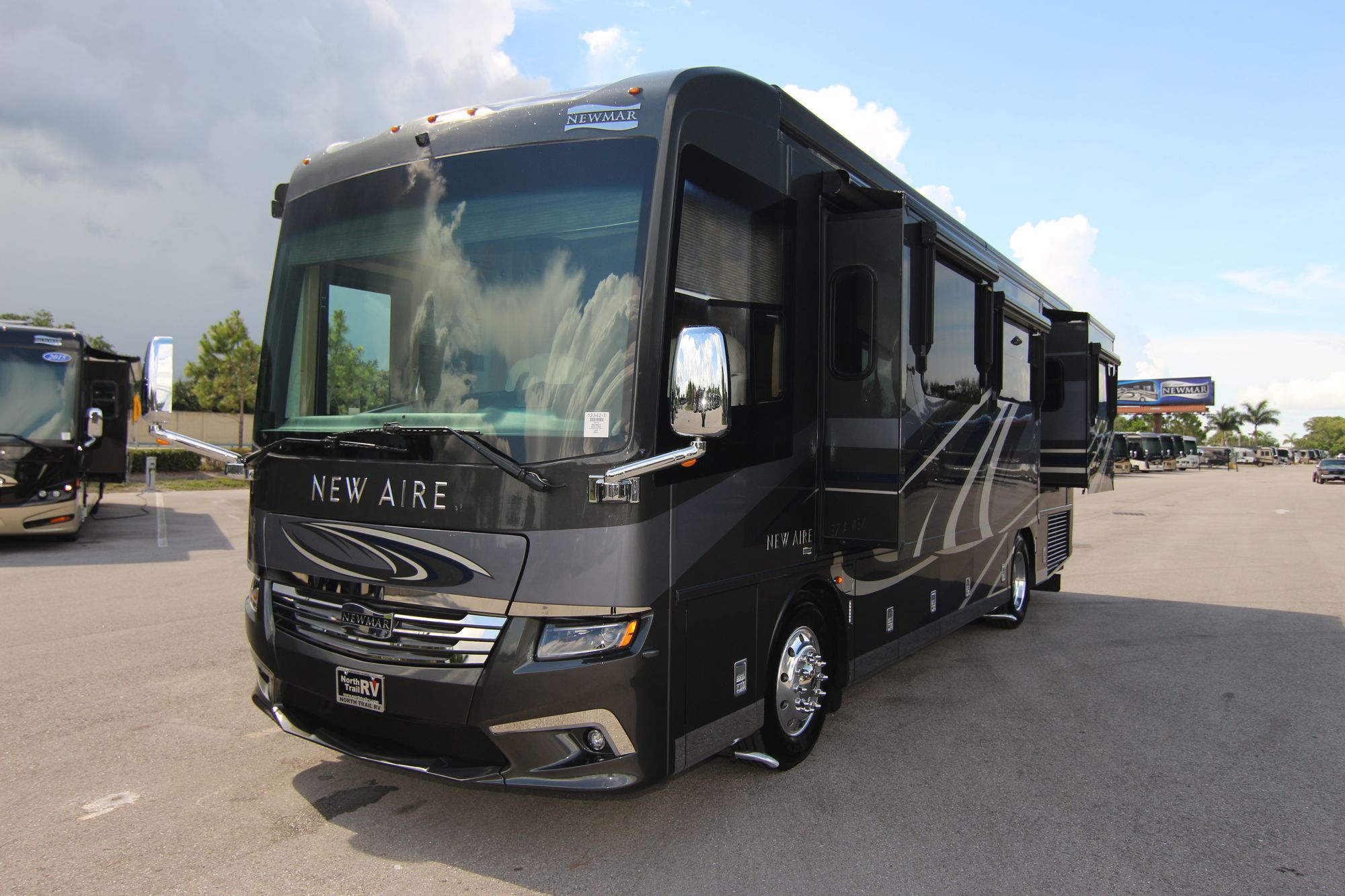 Used 2019 Newmar New Aire 3341 Class A  For Sale