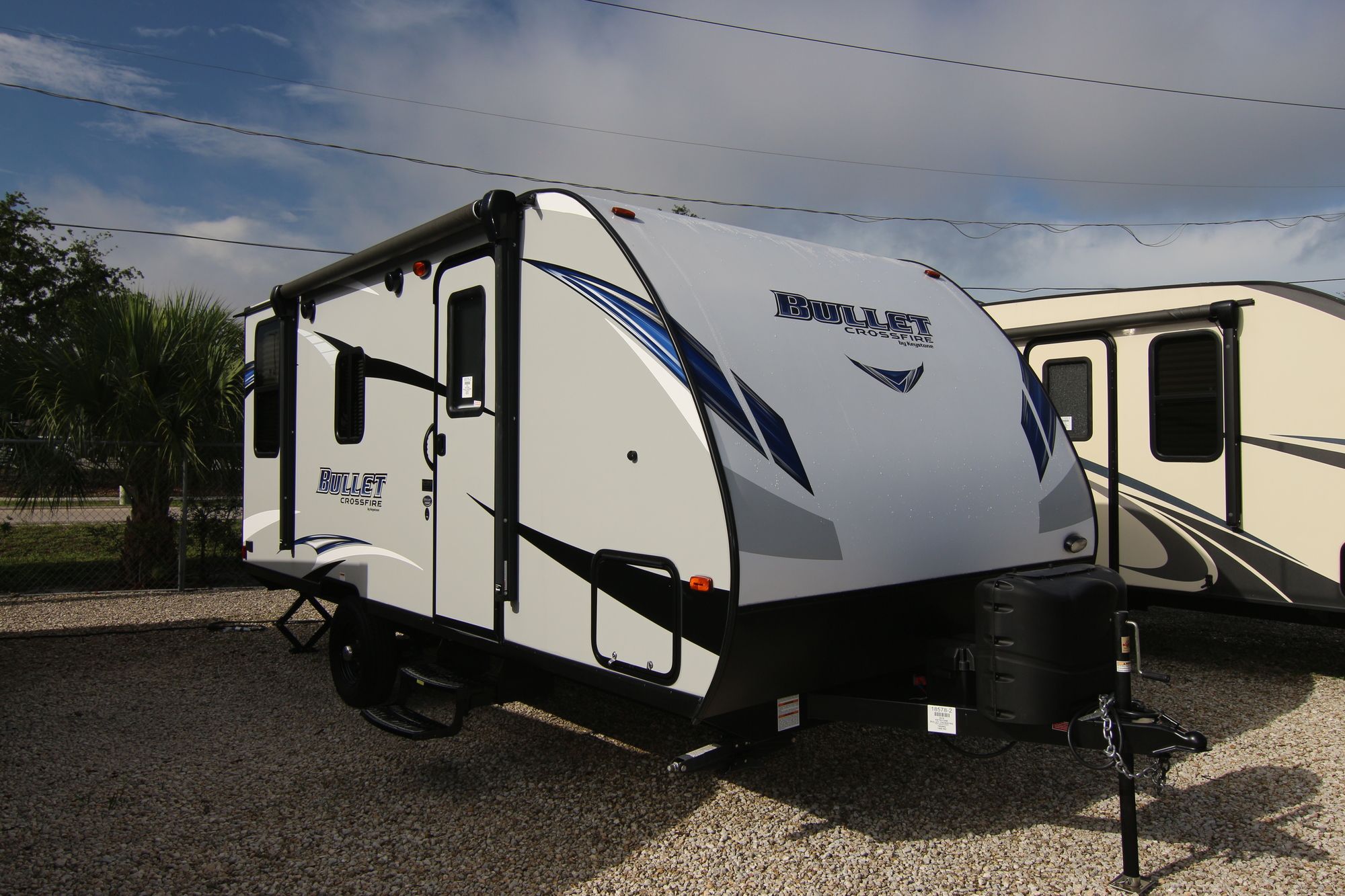 Used 2019 Keystone Bullet Crossfire 1900 RD Travel Trailer  For Sale