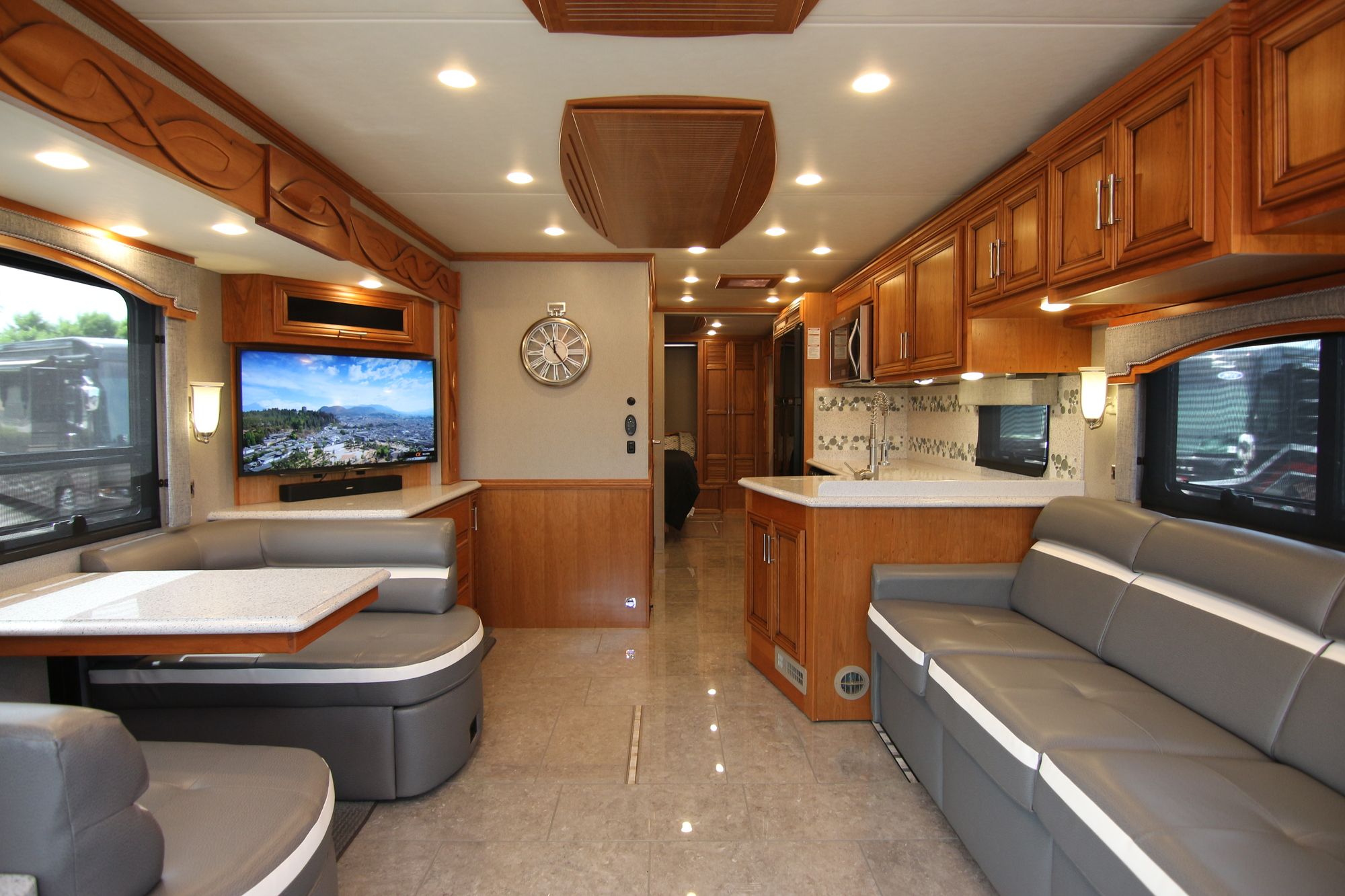 Used 2018 Newmar Ventana 3436 Class A  For Sale