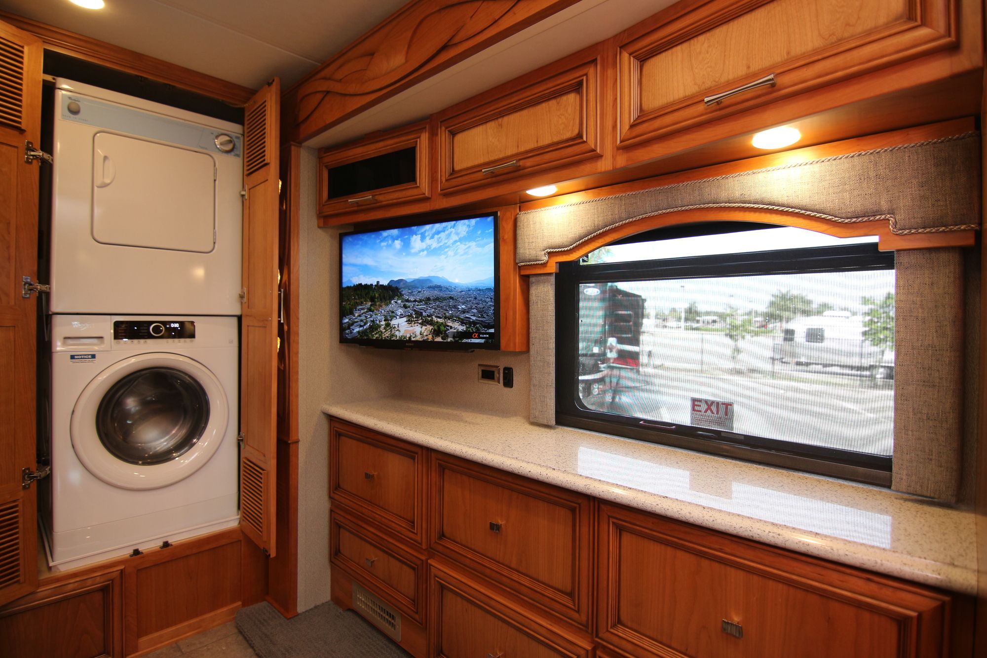 Used 2018 Newmar Ventana 3436 Class A  For Sale