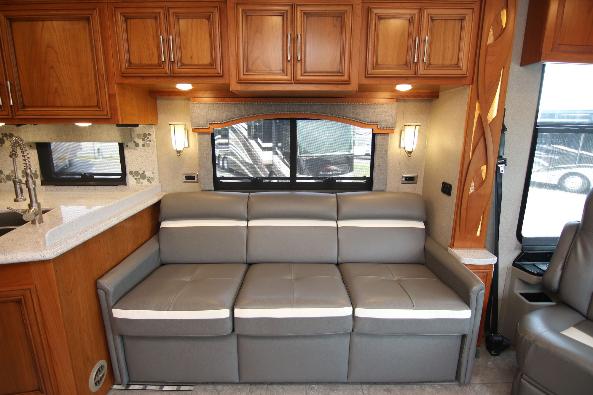 Used 2018 Newmar Ventana 3436 Class A  For Sale