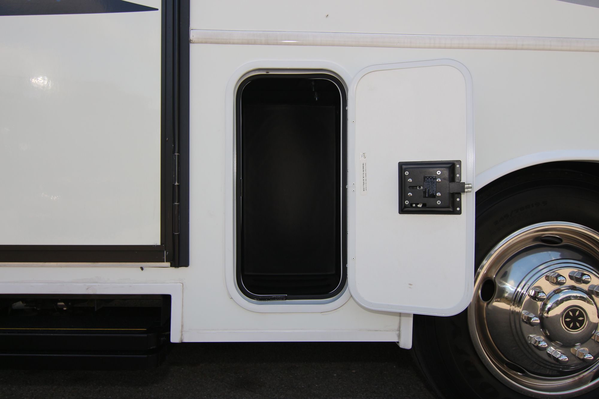 Used 2017 Jayco Alante 31V Class A  For Sale