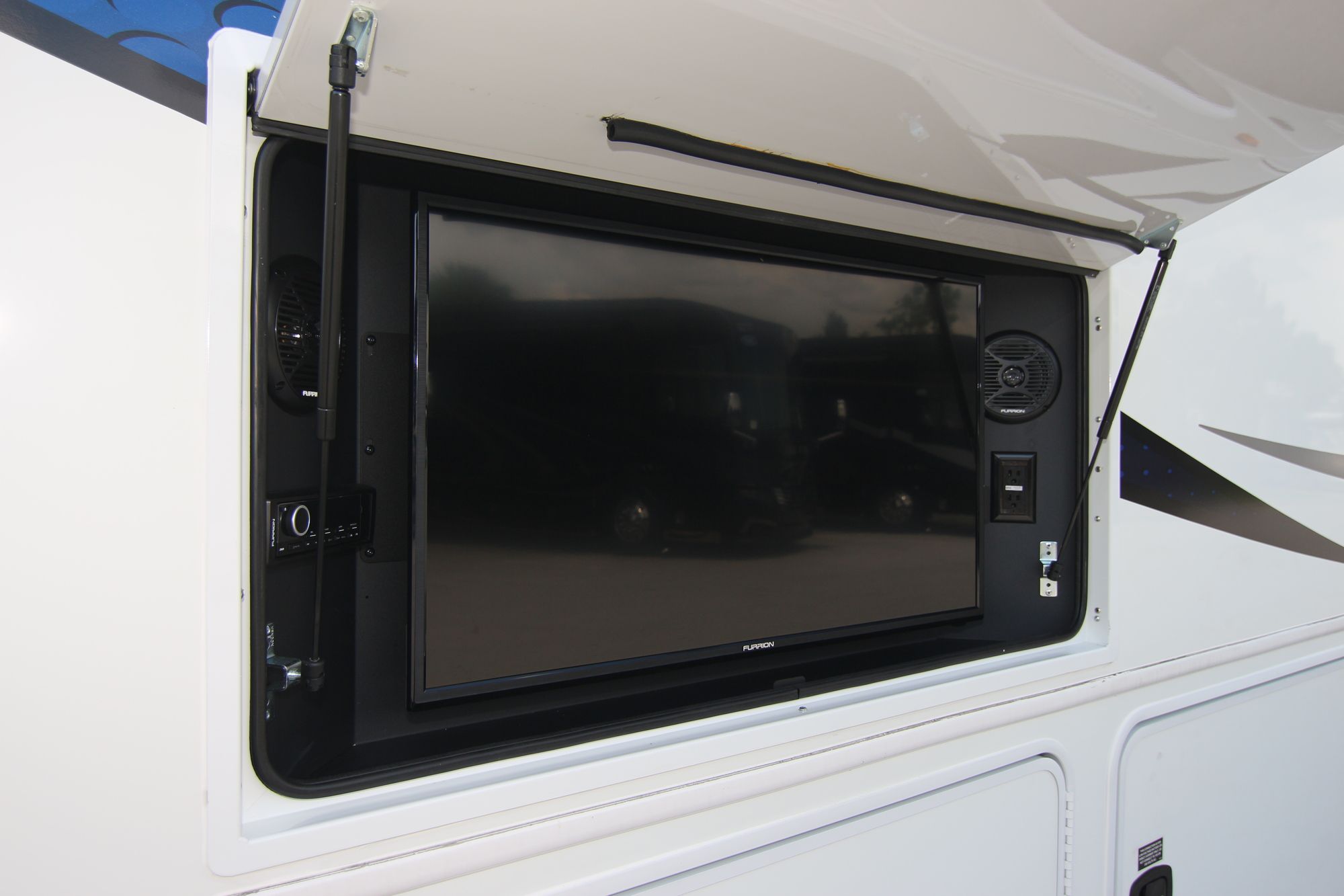 Used 2017 Jayco Alante 31V Class A  For Sale