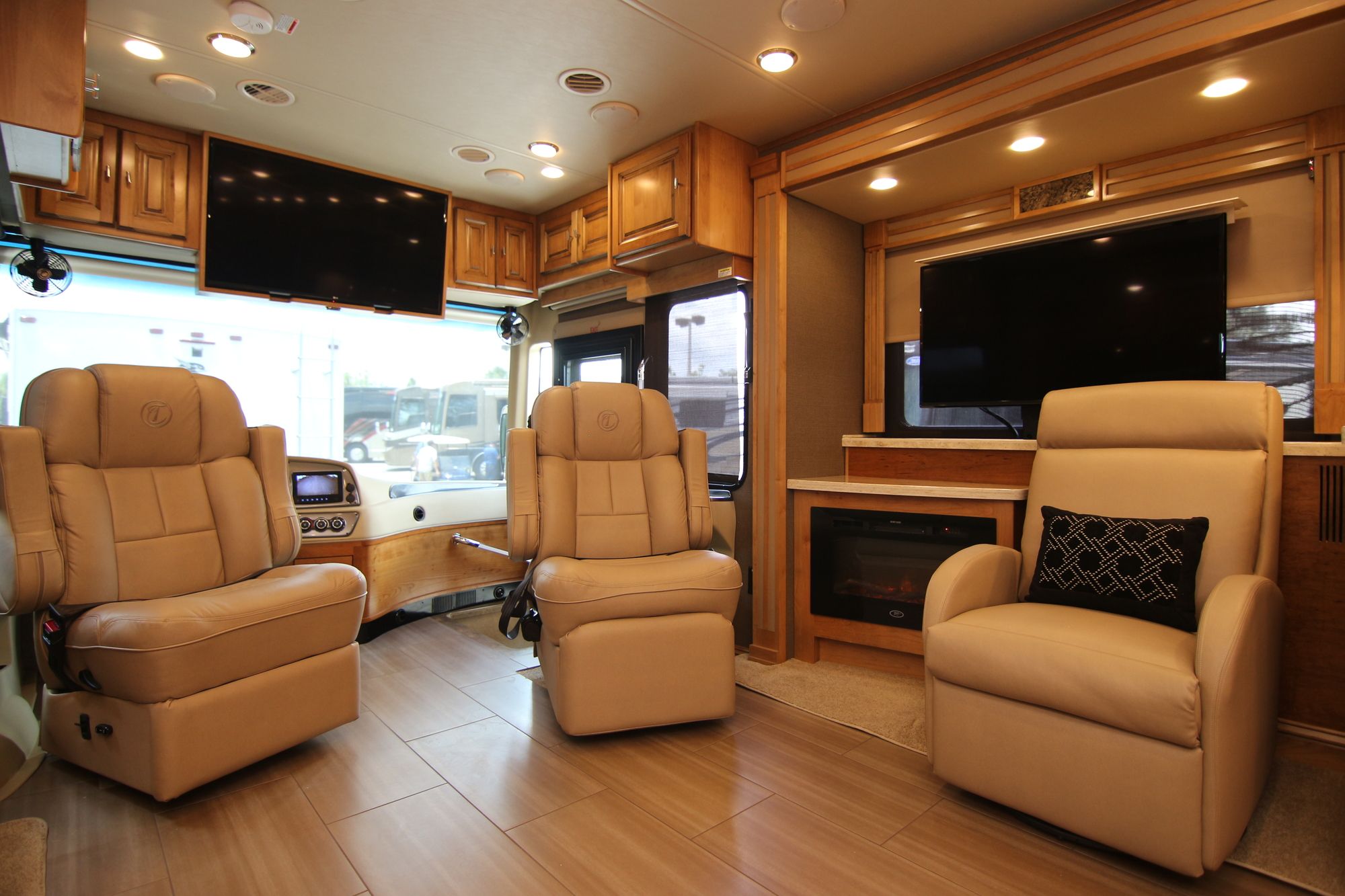 Used 2018 Tiffin Motor Homes Allegro Red 37BA Class A  For Sale