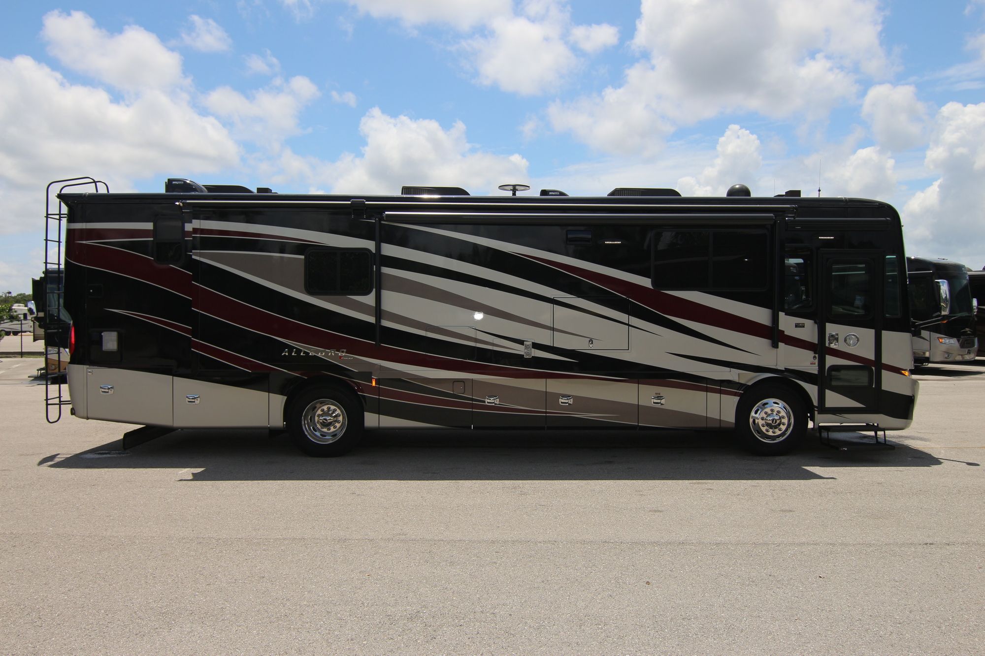 Used 2018 Tiffin Motor Homes Allegro Red 37BA Class A  For Sale