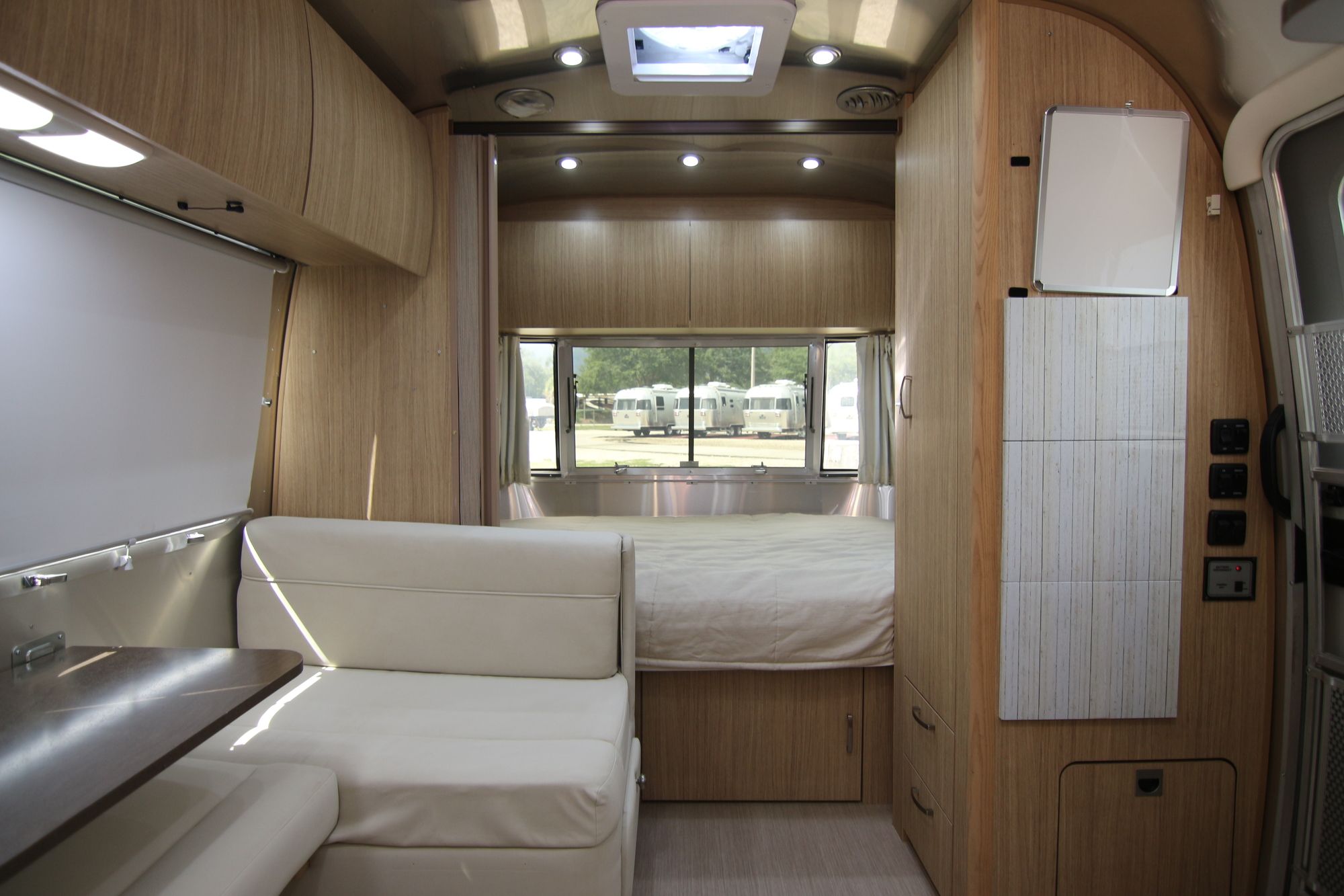 Used 2018 Airstream Flying Cloud 20FB Travel Trailer  For Sale