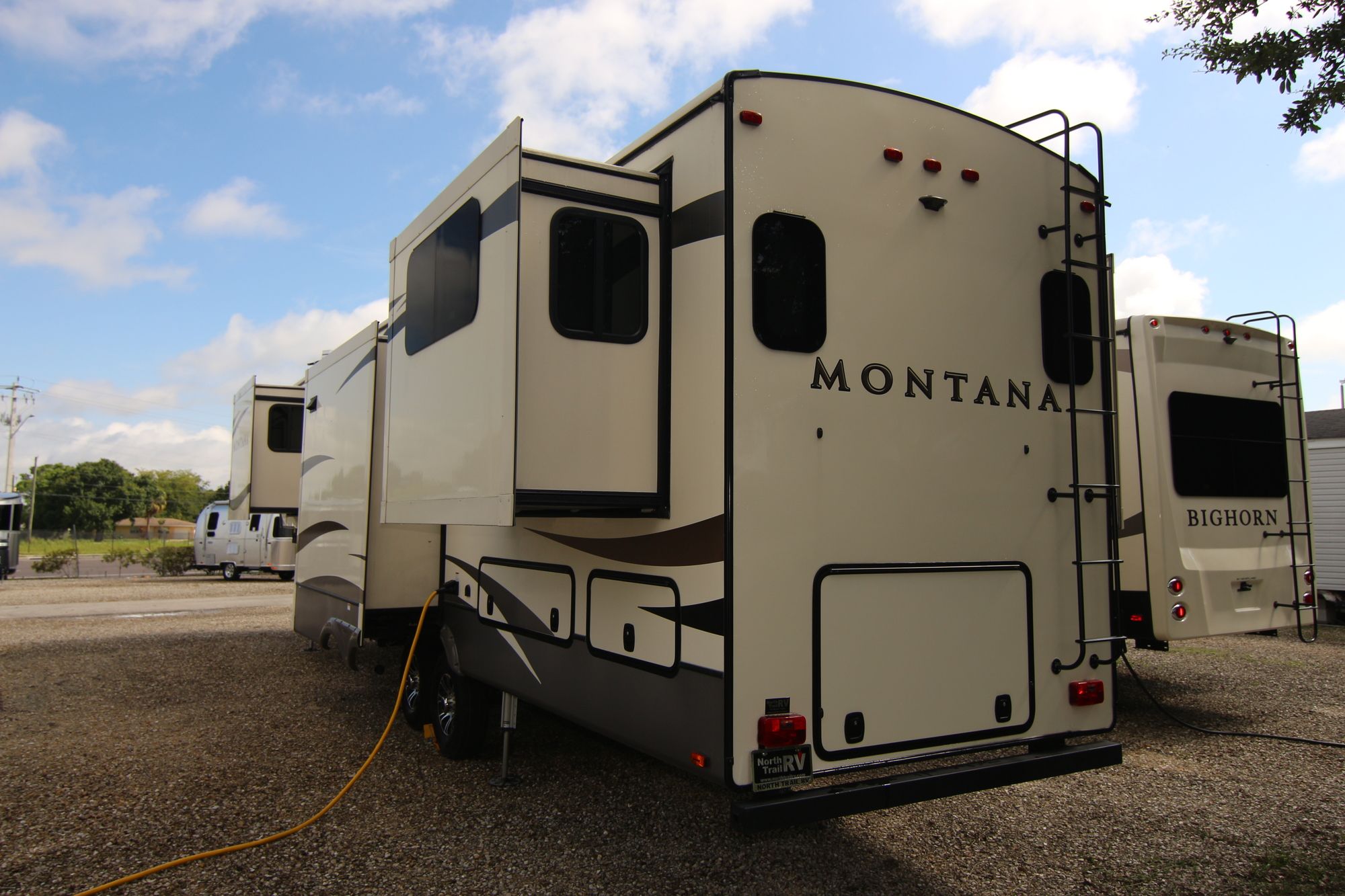 Used 2018 Keystone Montana 3791RD Fifth Wheel  For Sale