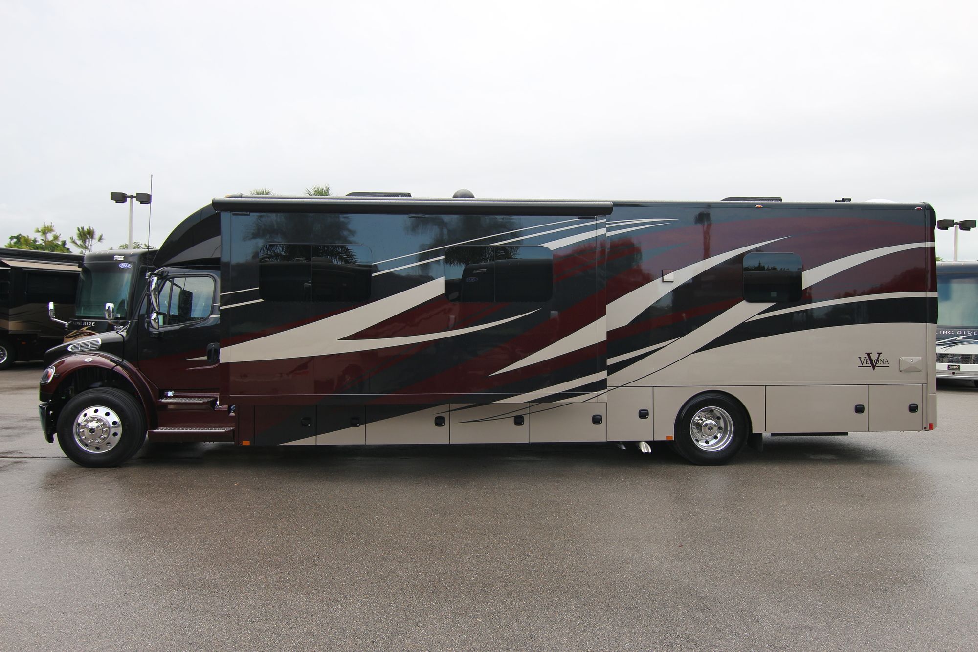 New 2020 Renegade Rv Verona 40VRB Super C  For Sale