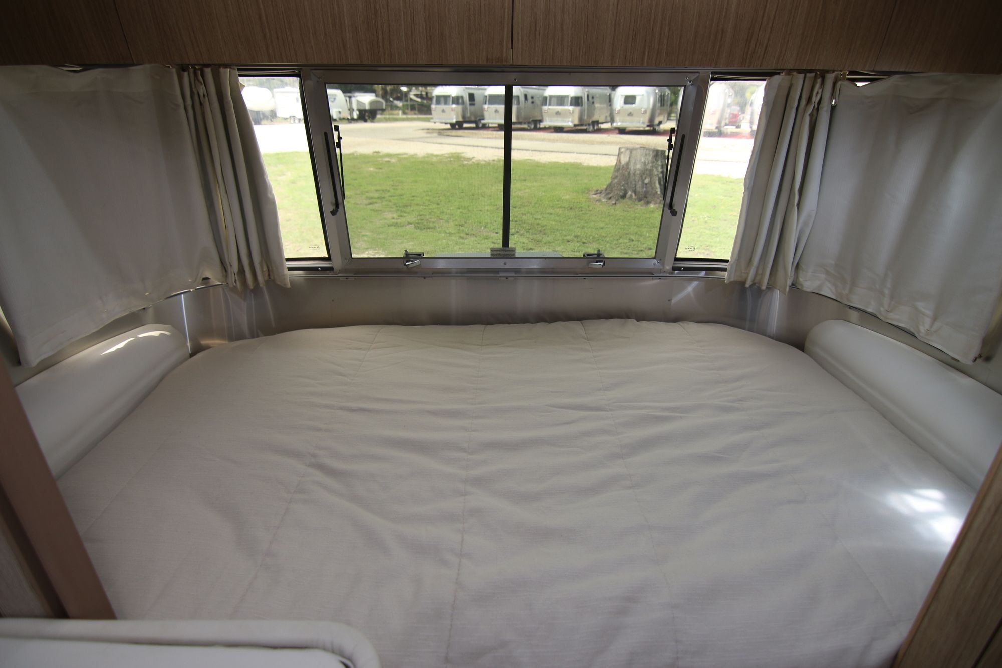 Used 2018 Airstream Flying Cloud 20FB Travel Trailer  For Sale