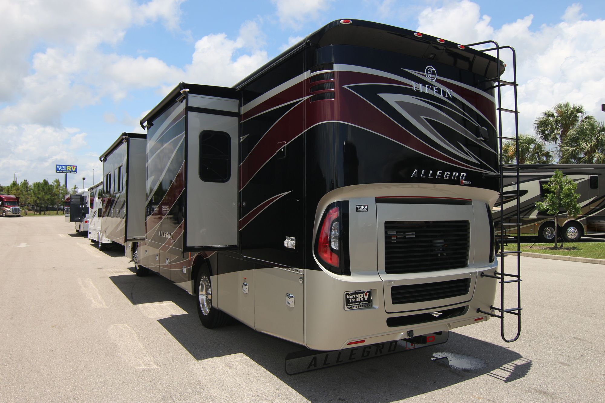 Used 2018 Tiffin Motor Homes Allegro Red 37BA Class A  For Sale