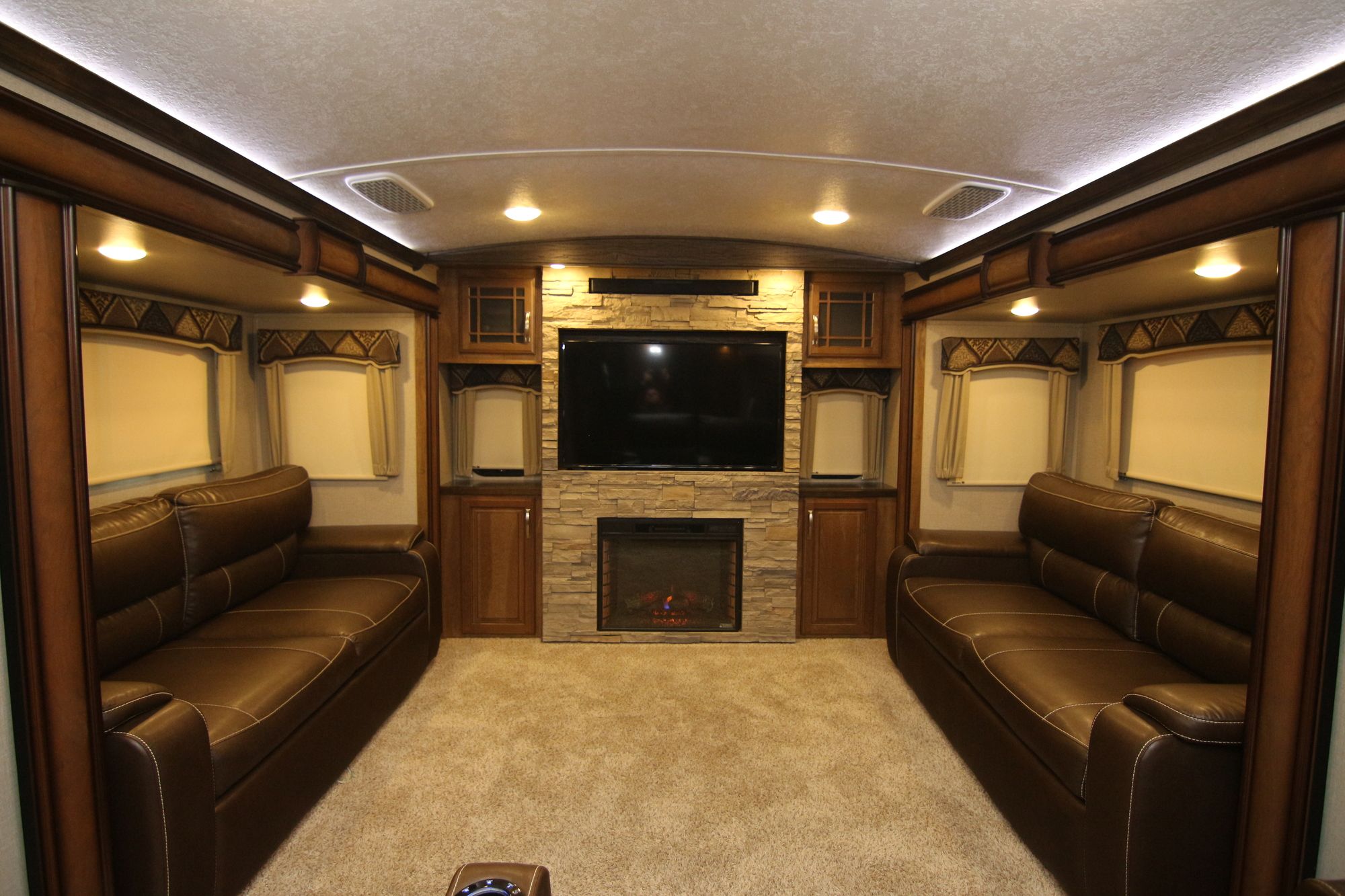 Used 2018 Keystone Montana 3791RD Fifth Wheel  For Sale