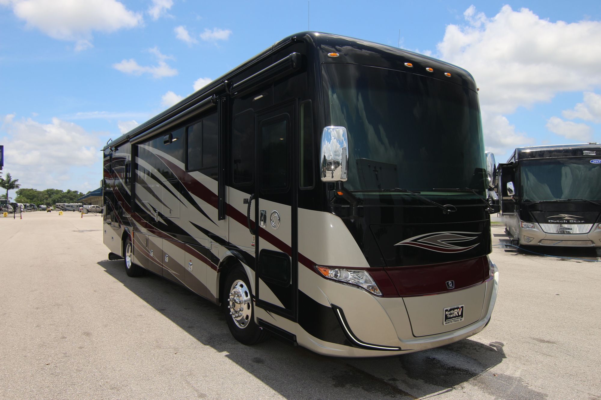 Used 2018 Tiffin Motor Homes Allegro Red 37BA Class A  For Sale