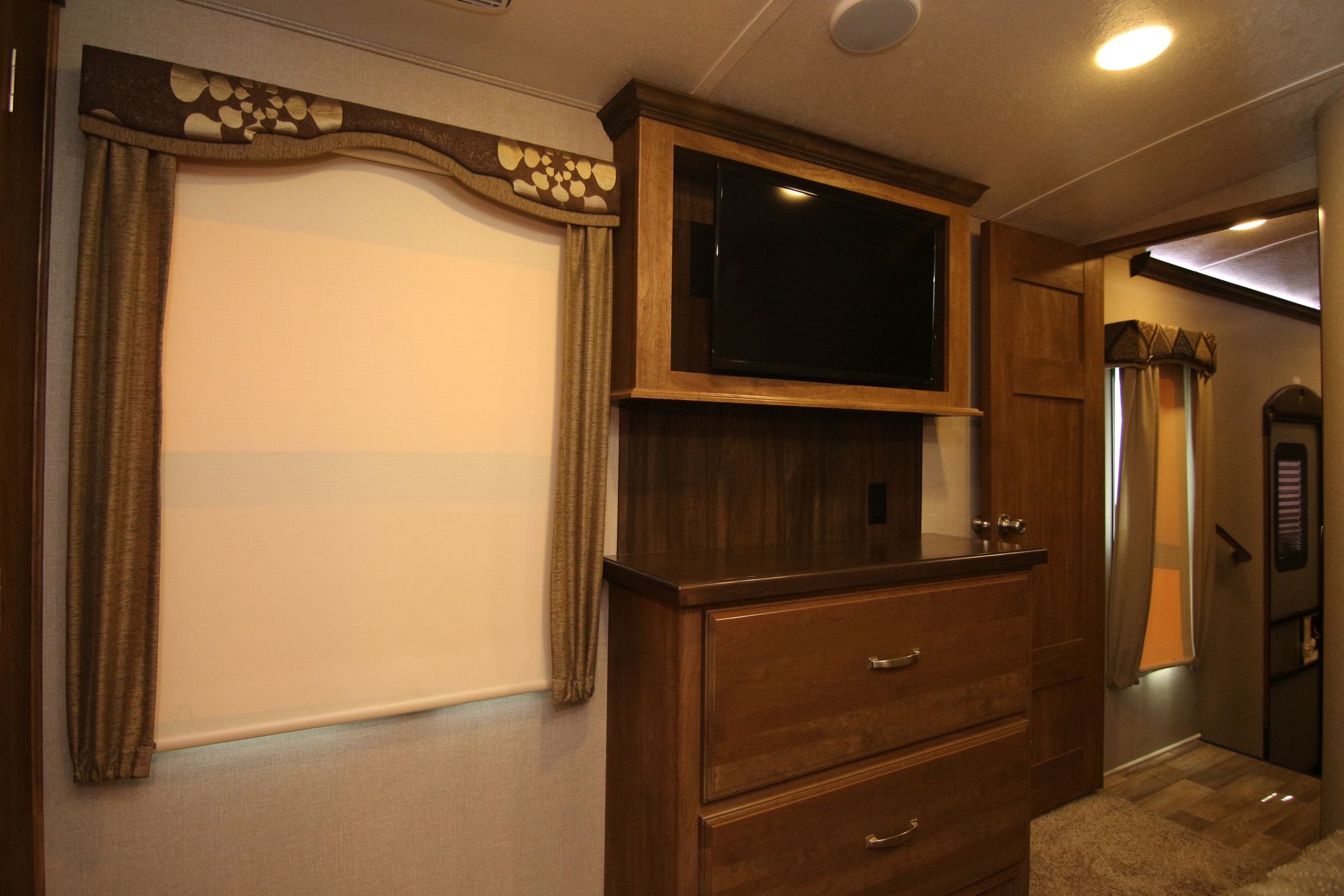 Used 2018 Keystone Montana 3791RD Fifth Wheel  For Sale