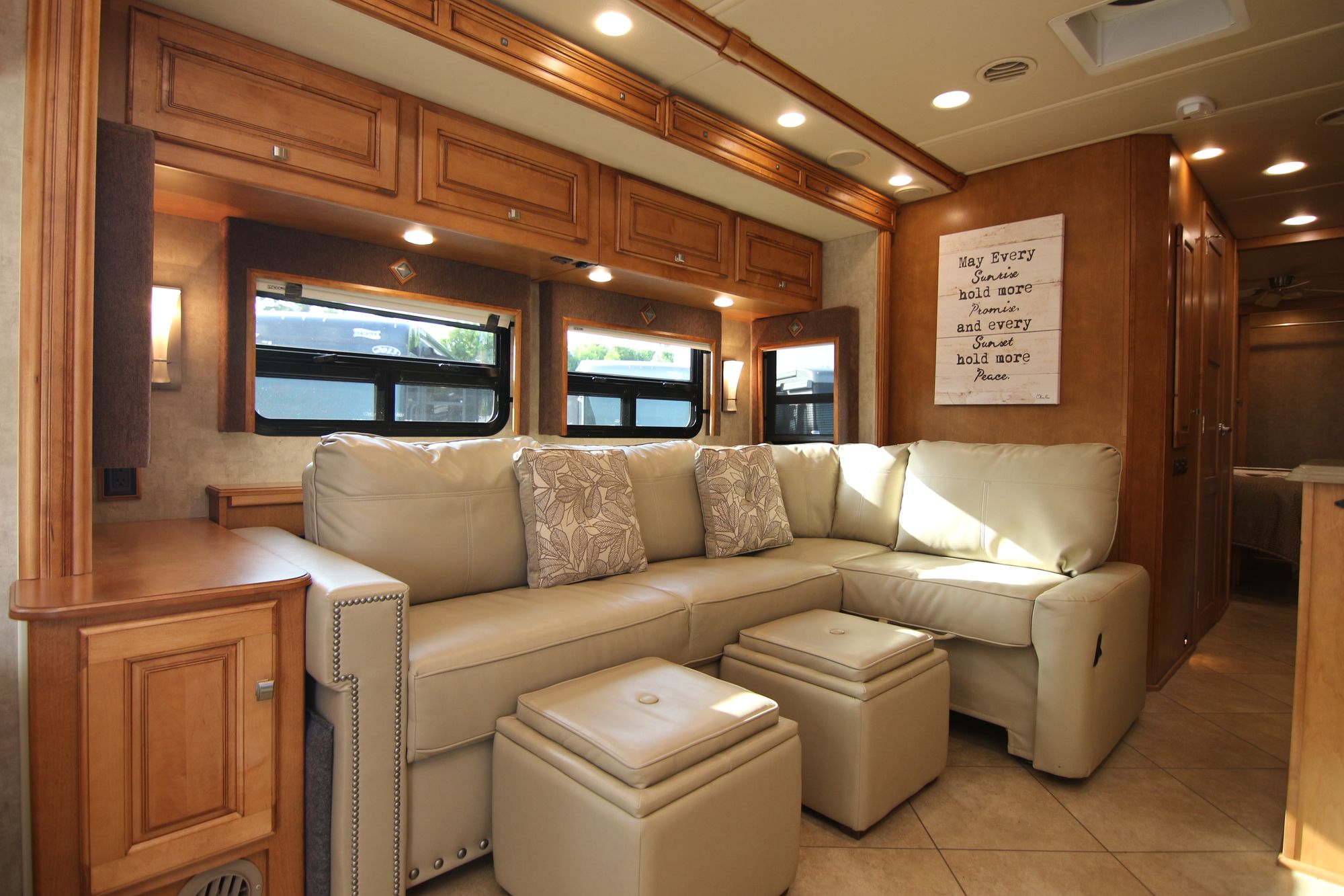 Used 2014 Winnebago Journey 34B Class A  For Sale