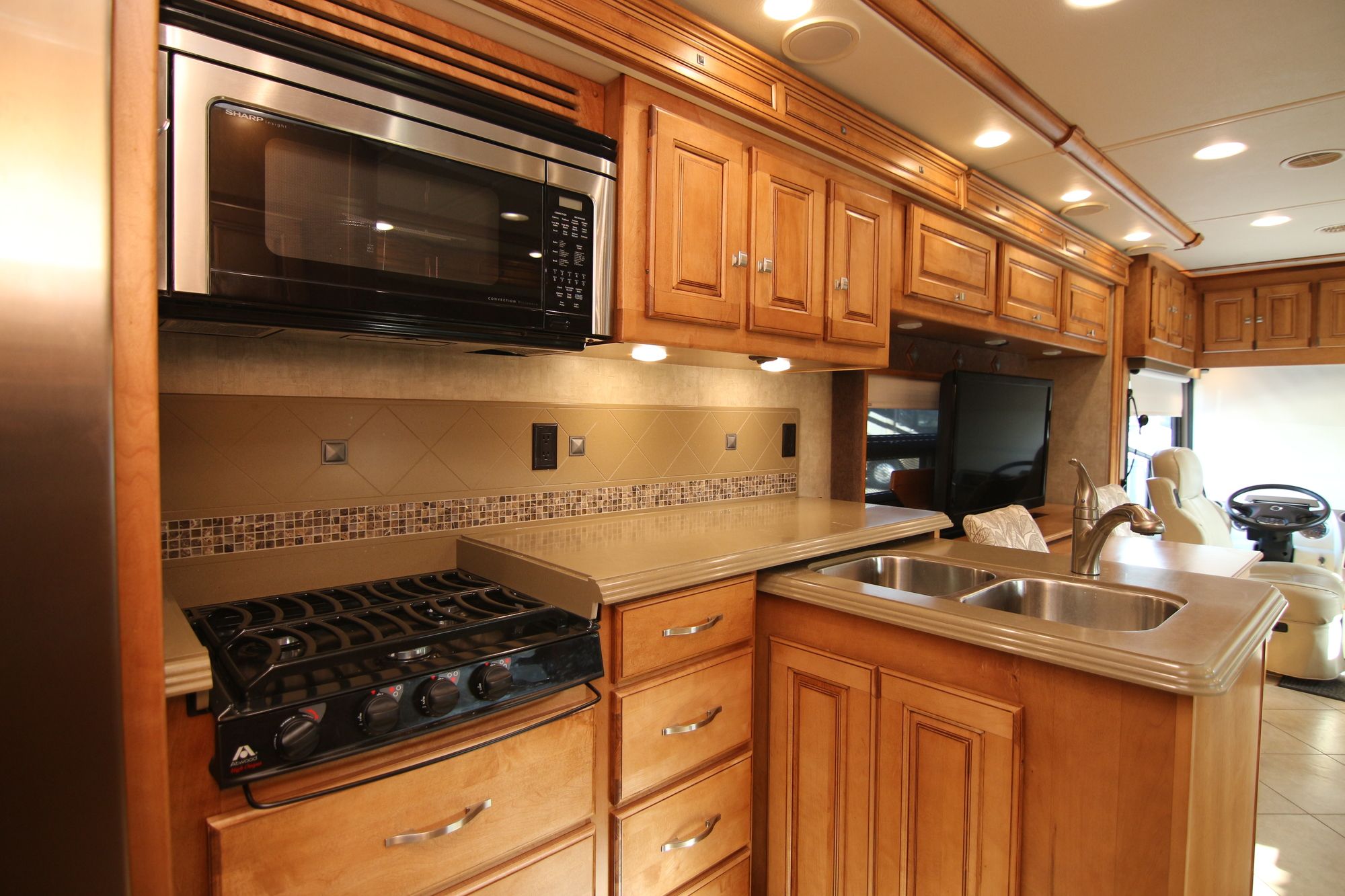 Used 2014 Winnebago Journey 34B Class A  For Sale