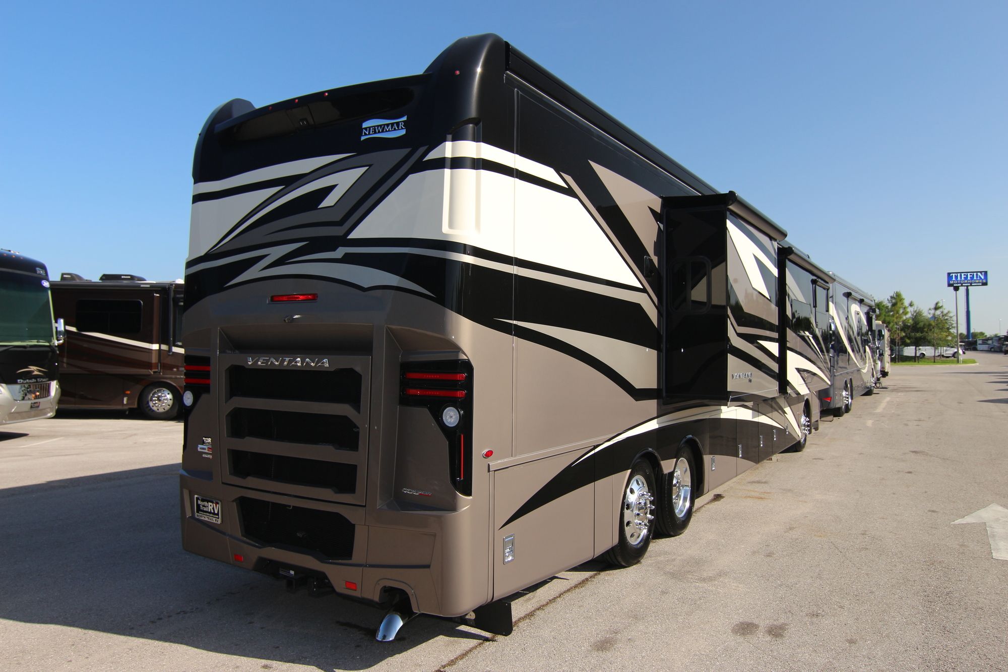 New 2020 Newmar Ventana 4369 Class A  For Sale