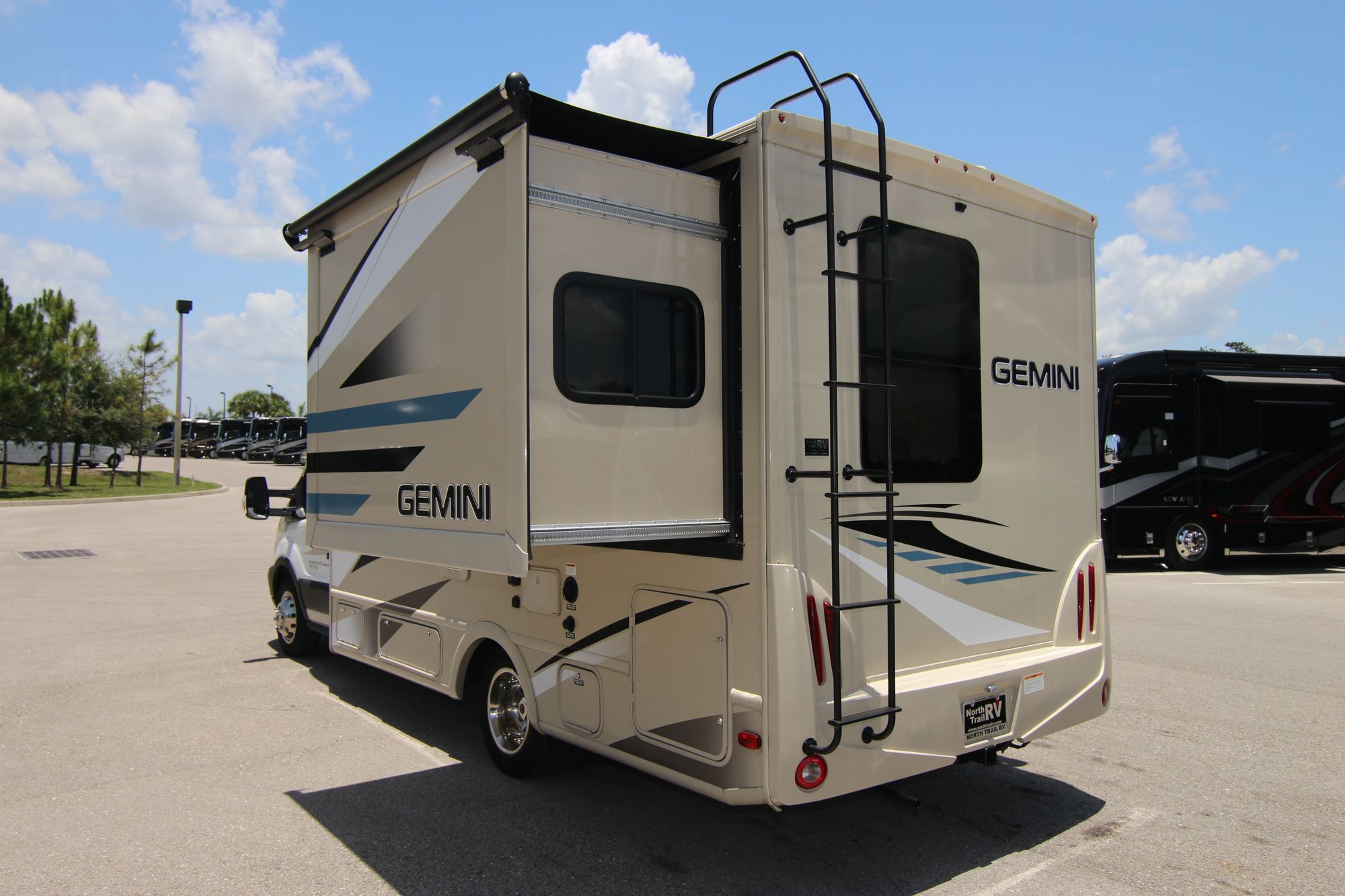 Used 2017 Thor Gemini 23TB Class B  For Sale