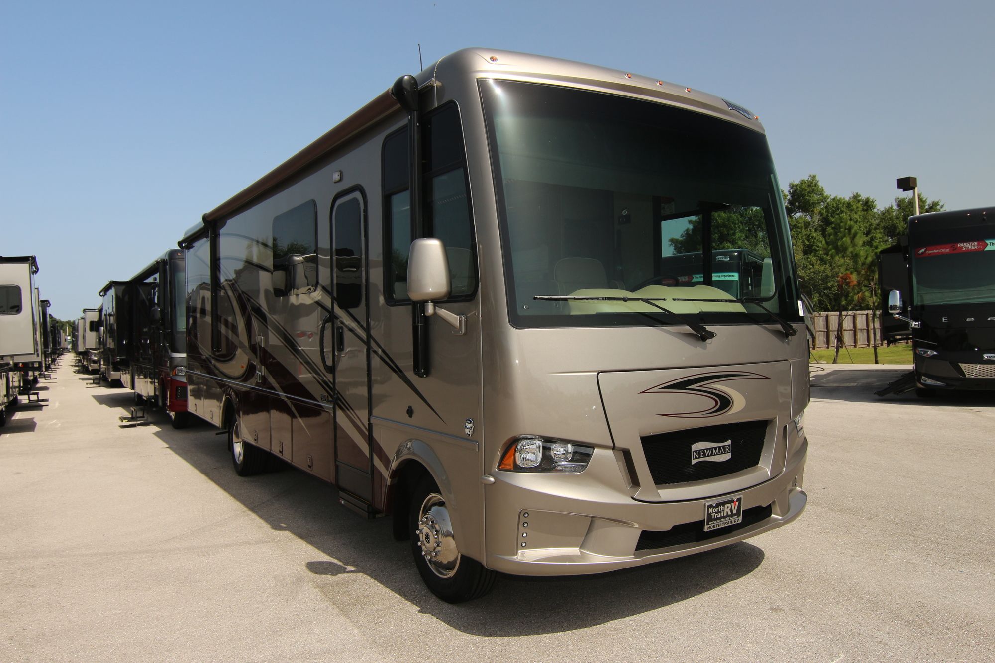 New 2020 Newmar Bay Star Sport 3014 Class A  For Sale