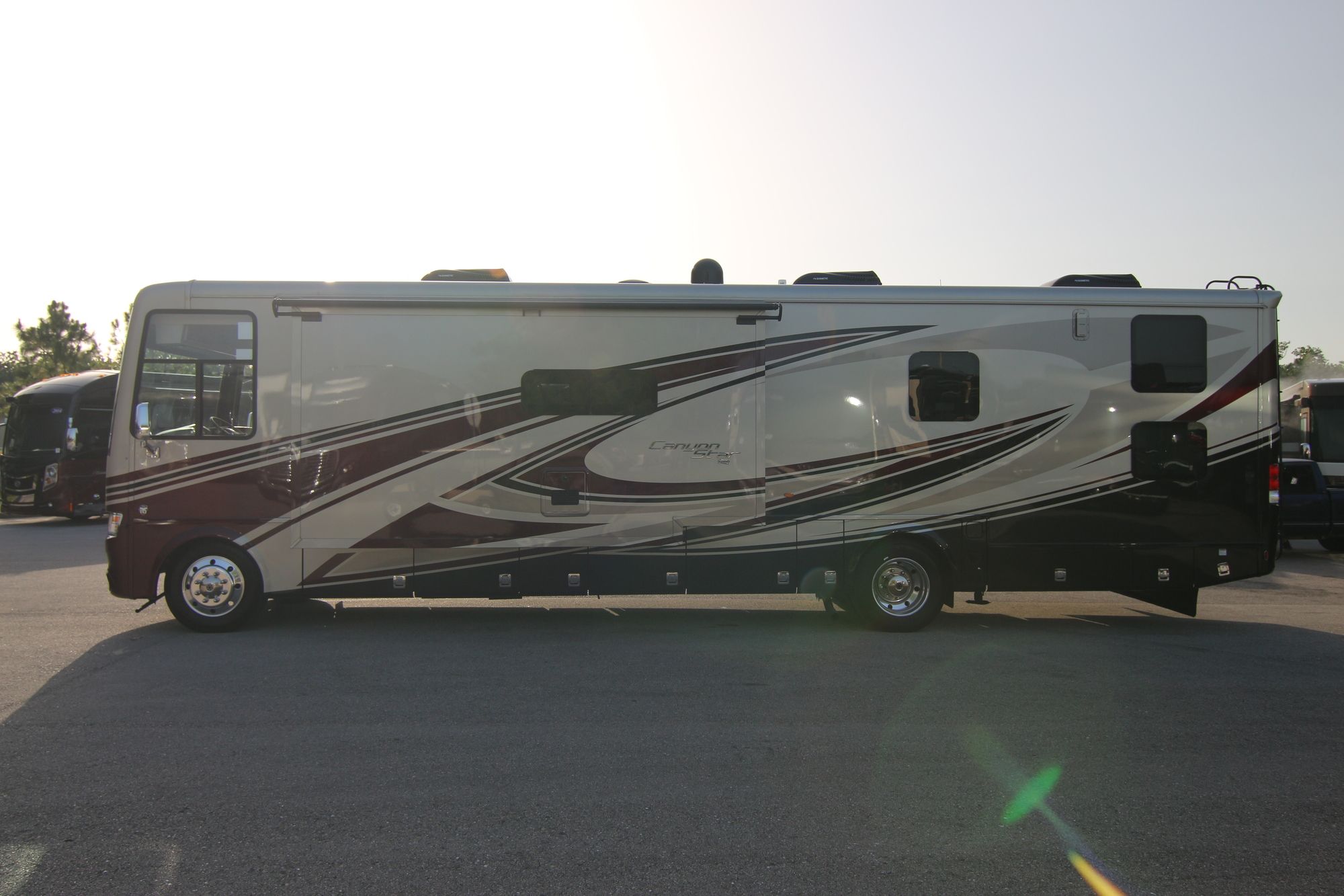 New 2020 Newmar Canyon Star TOYHAULER Class A  For Sale