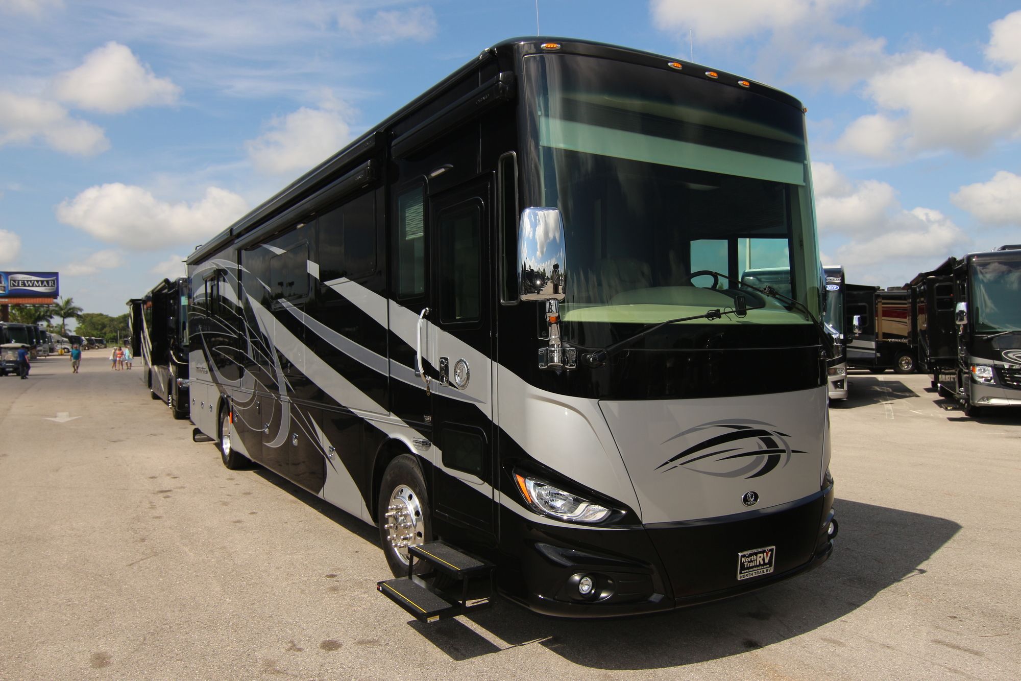 New 2019 Tiffin Motor Homes Phaeton 40IH Class A  For Sale