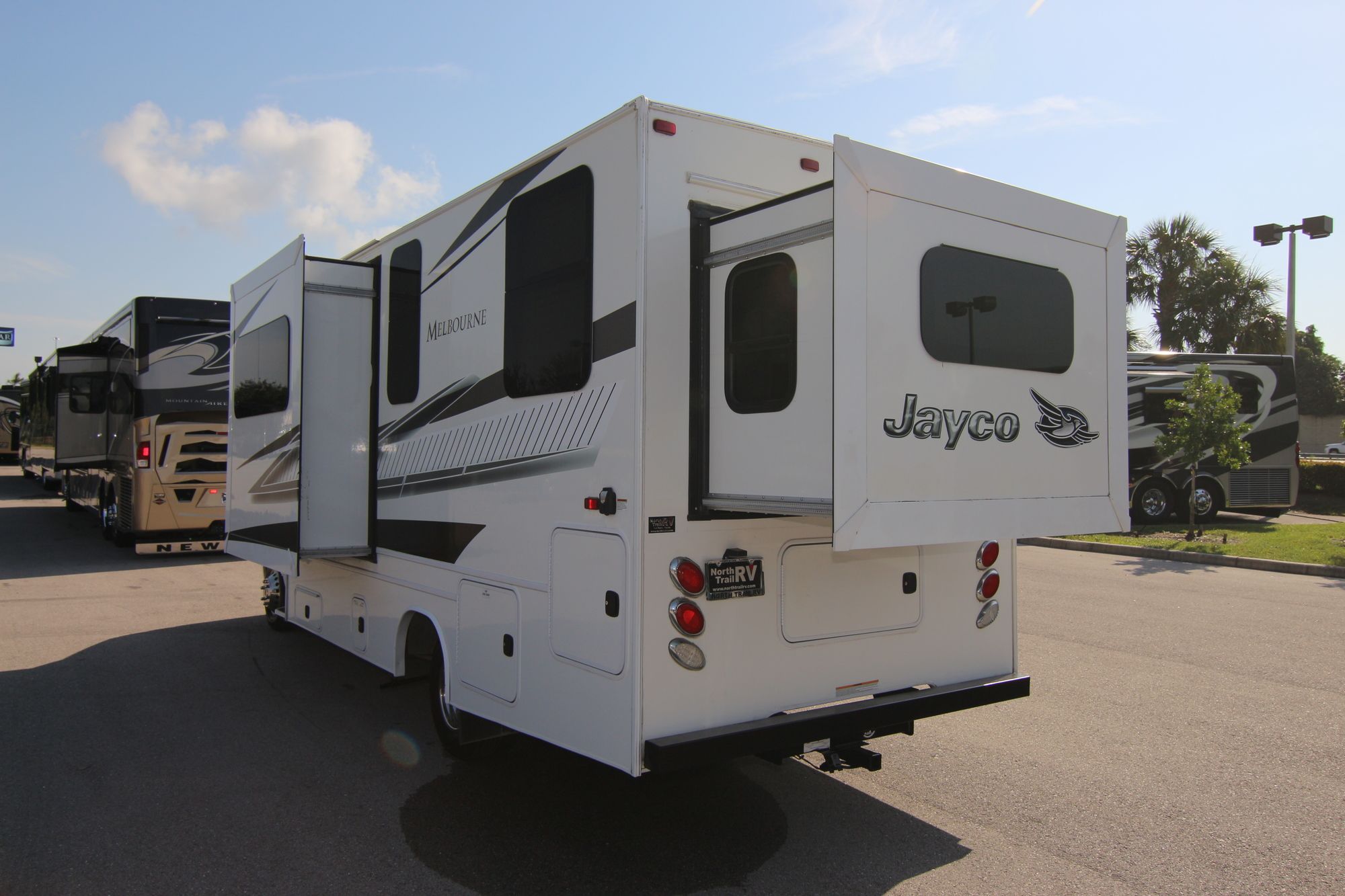 Used 2016 Jayco Melbourne 24K Class C  For Sale