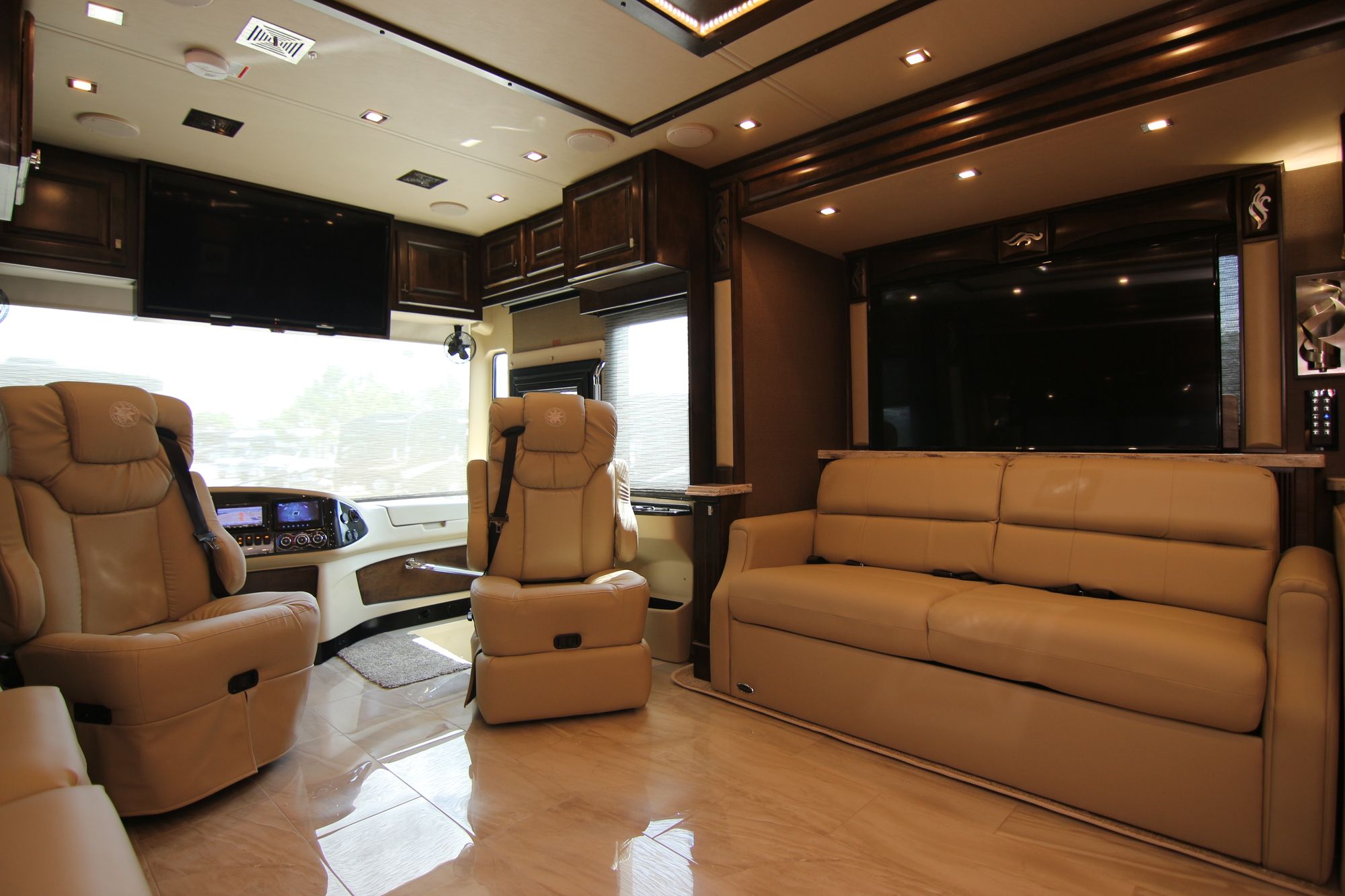 New 2019 Tiffin Motor Homes Phaeton 40IH Class A  For Sale