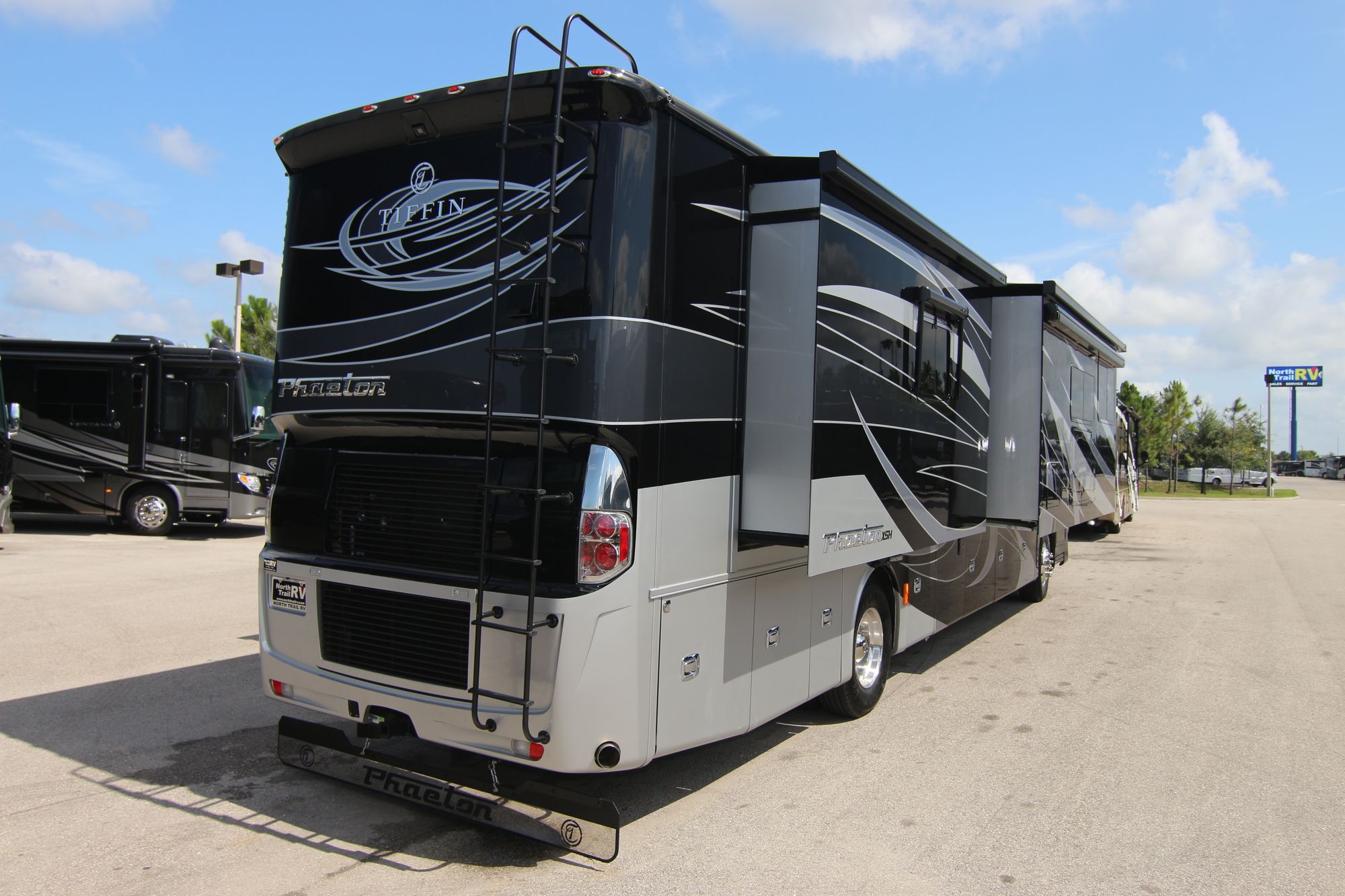 New 2019 Tiffin Motor Homes Phaeton 40IH Class A  For Sale