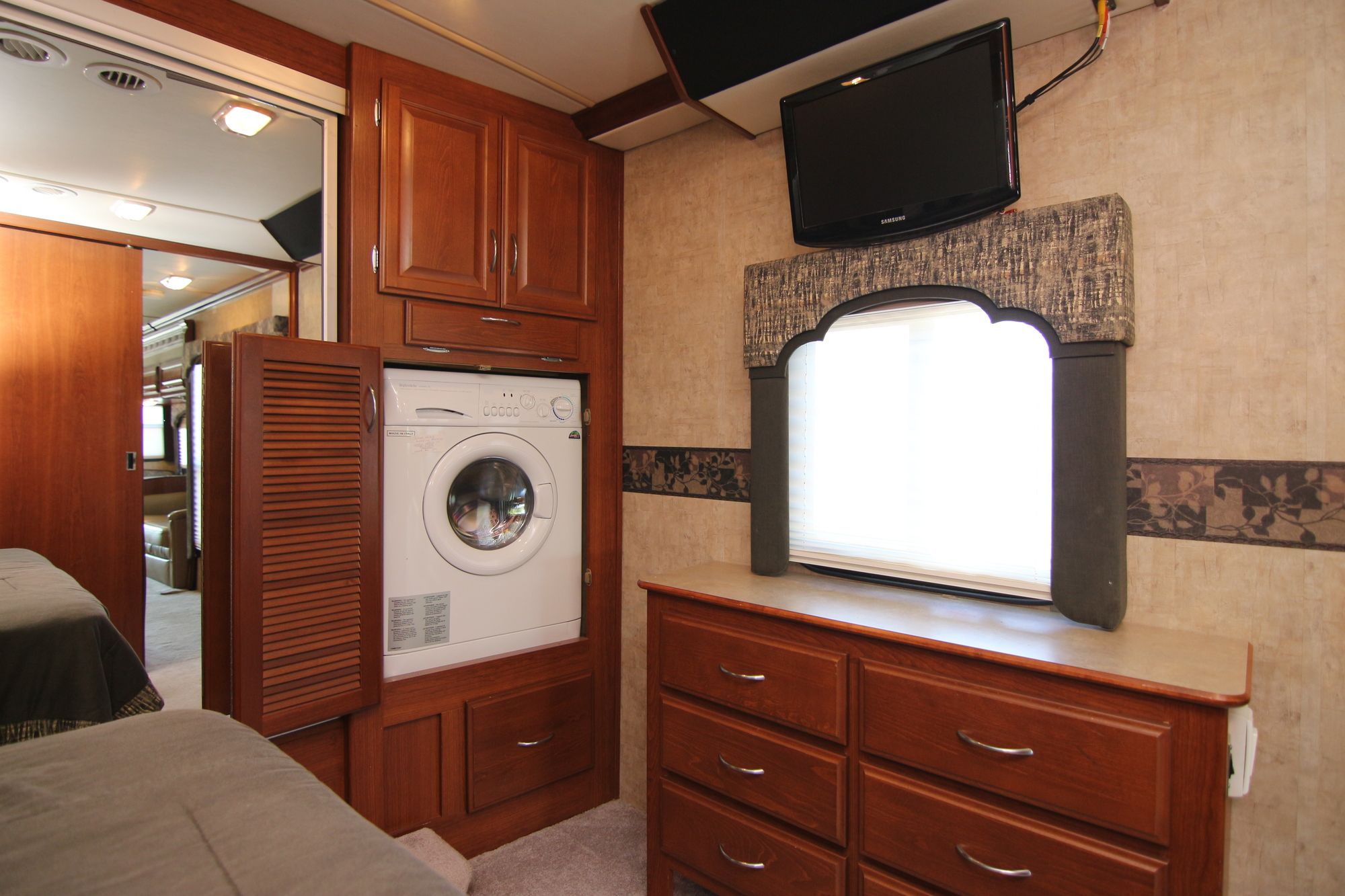 Used 2008 Fleetwood Bounder 36D Class A  For Sale