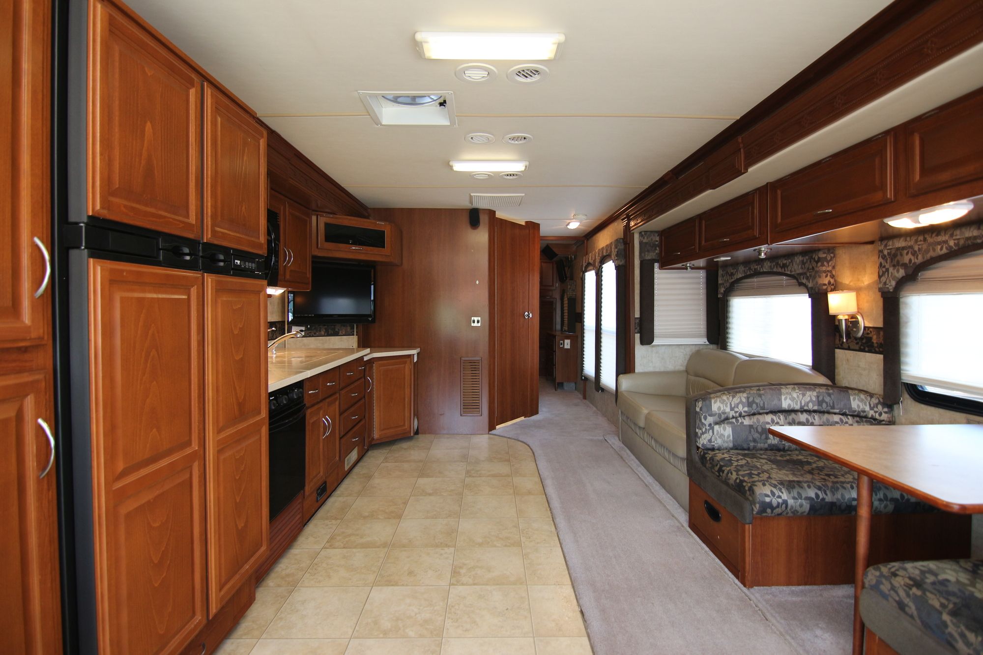 Used 2008 Fleetwood Bounder 36D Class A  For Sale