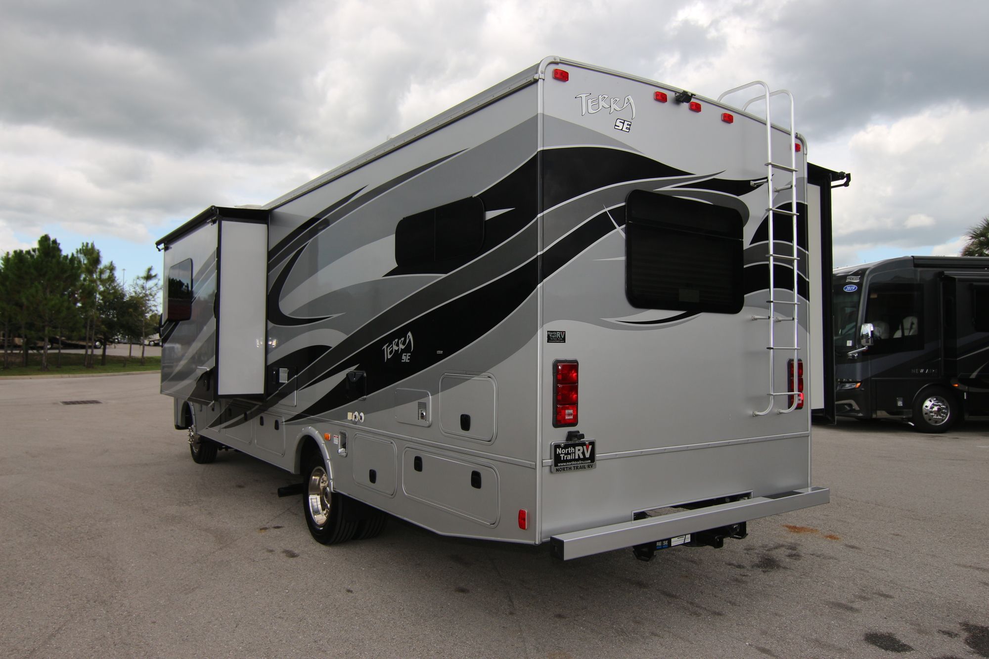 Used 2015 Fleetwood Terra 31C Class A  For Sale