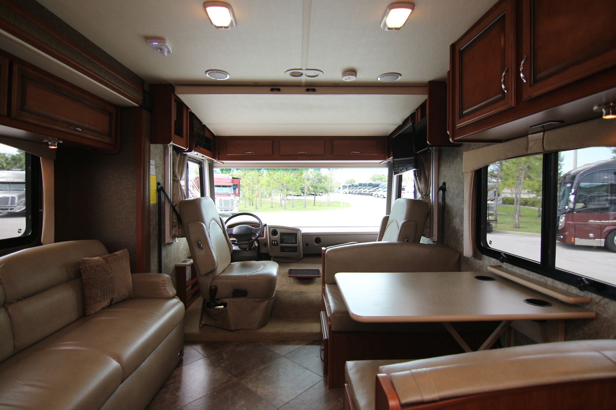 Used 2015 Fleetwood Terra 31C Class A  For Sale