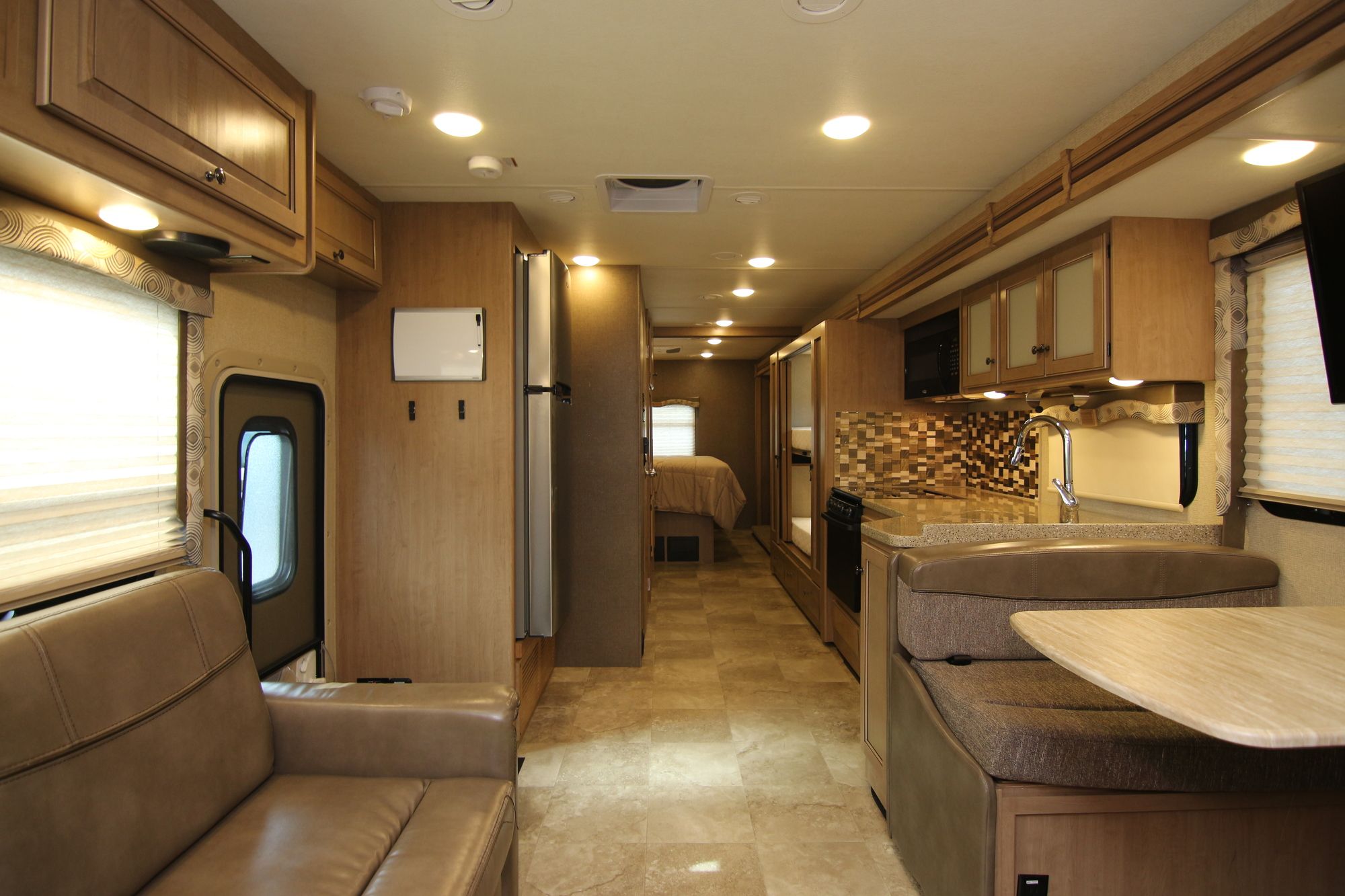 Used 2018 Thor Windsport 34J Class A  For Sale