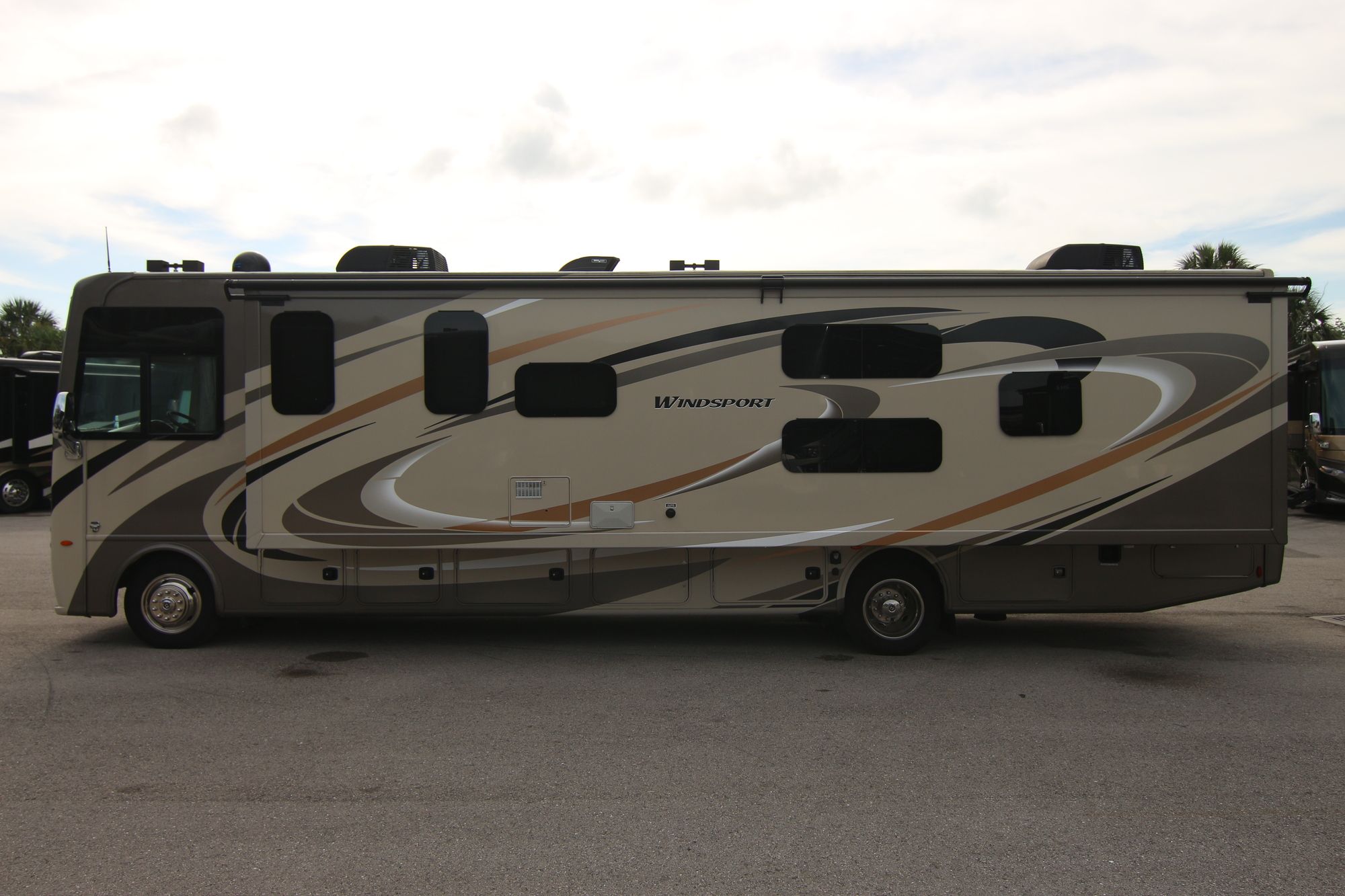 Used 2018 Thor Windsport 34J Class A  For Sale