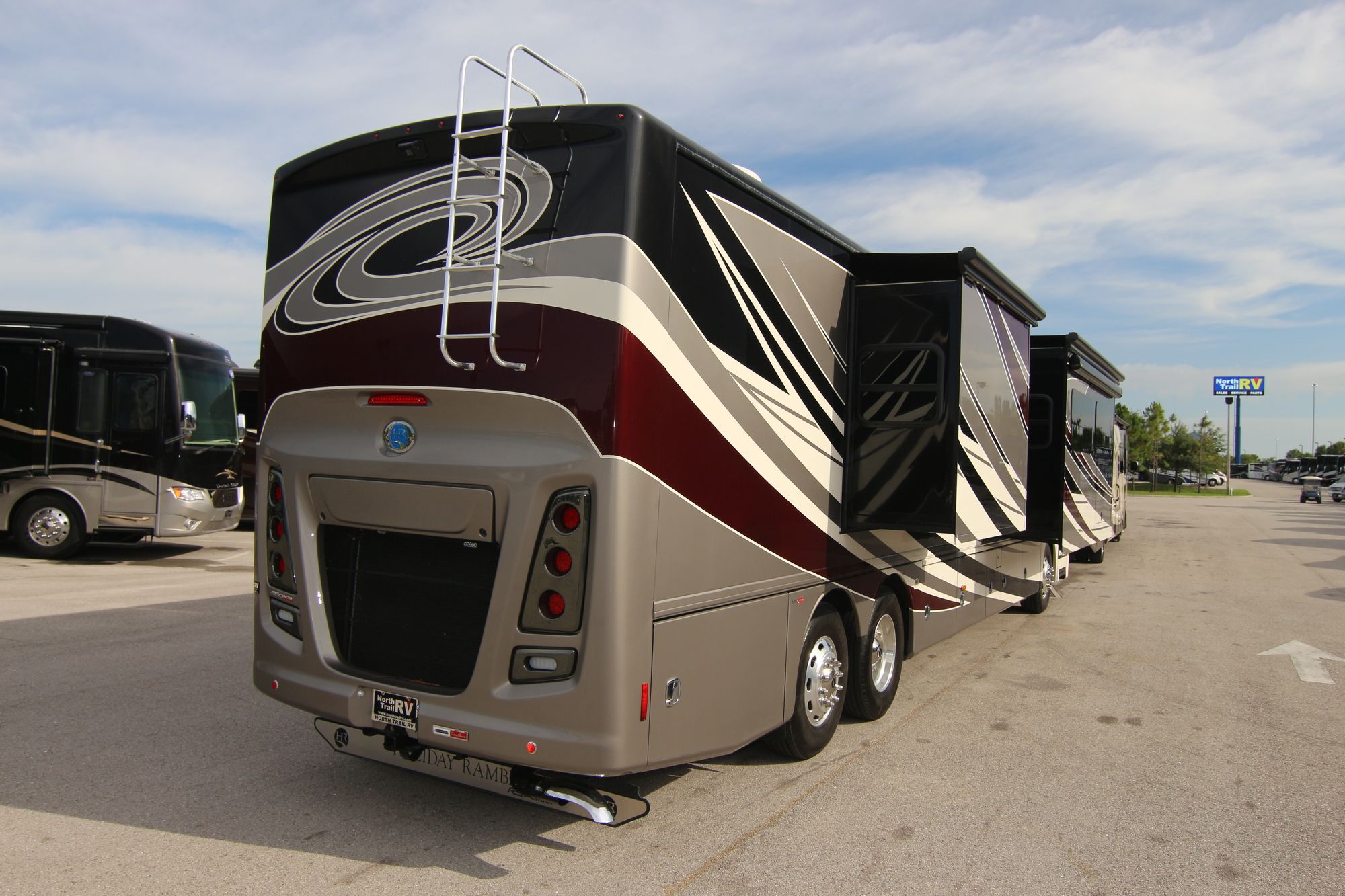 Used 2017 Holiday Rambler Scepter 43S Class A  For Sale