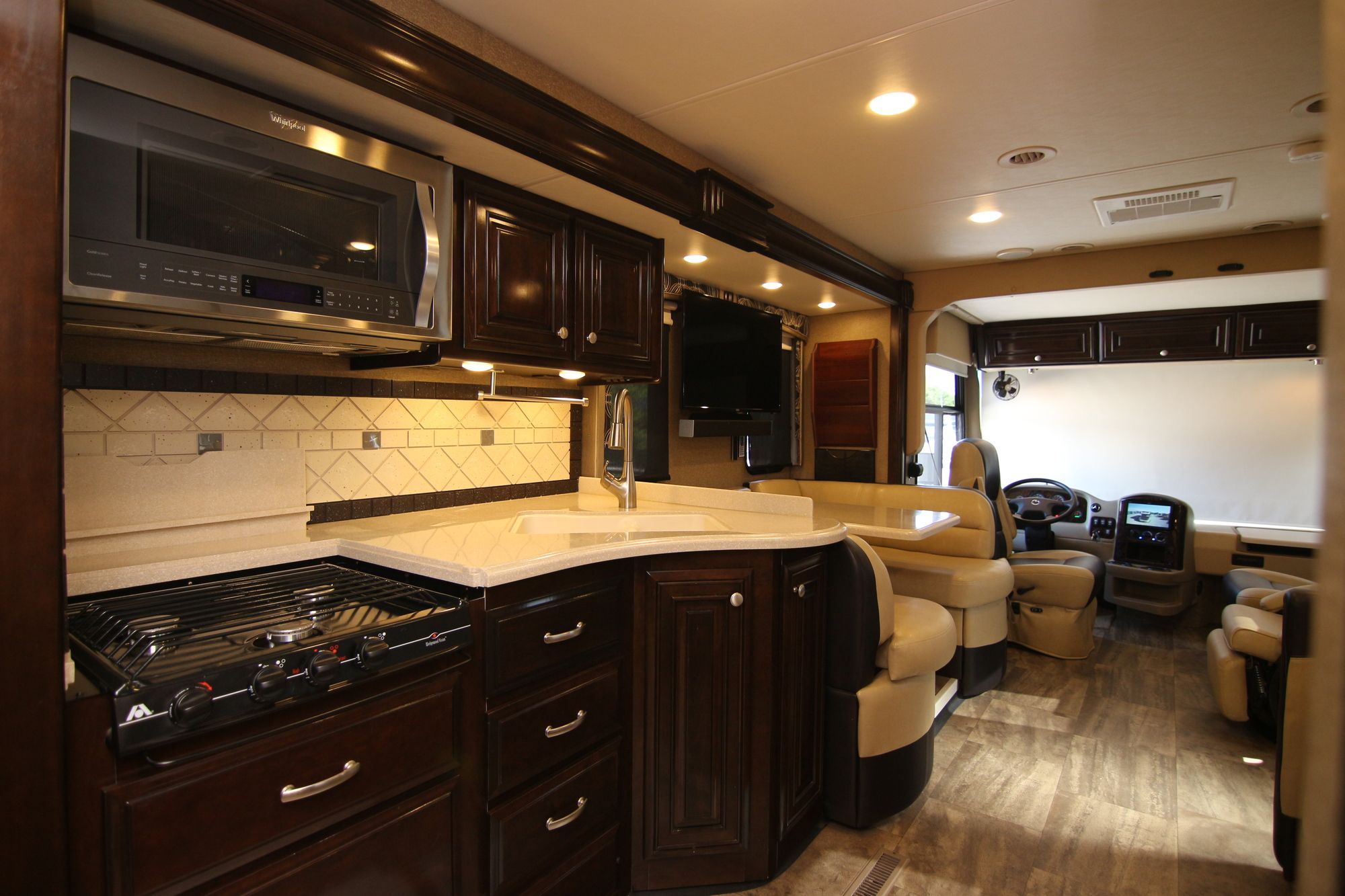 Used 2016 Thor Palazzo 33.2 Class A  For Sale