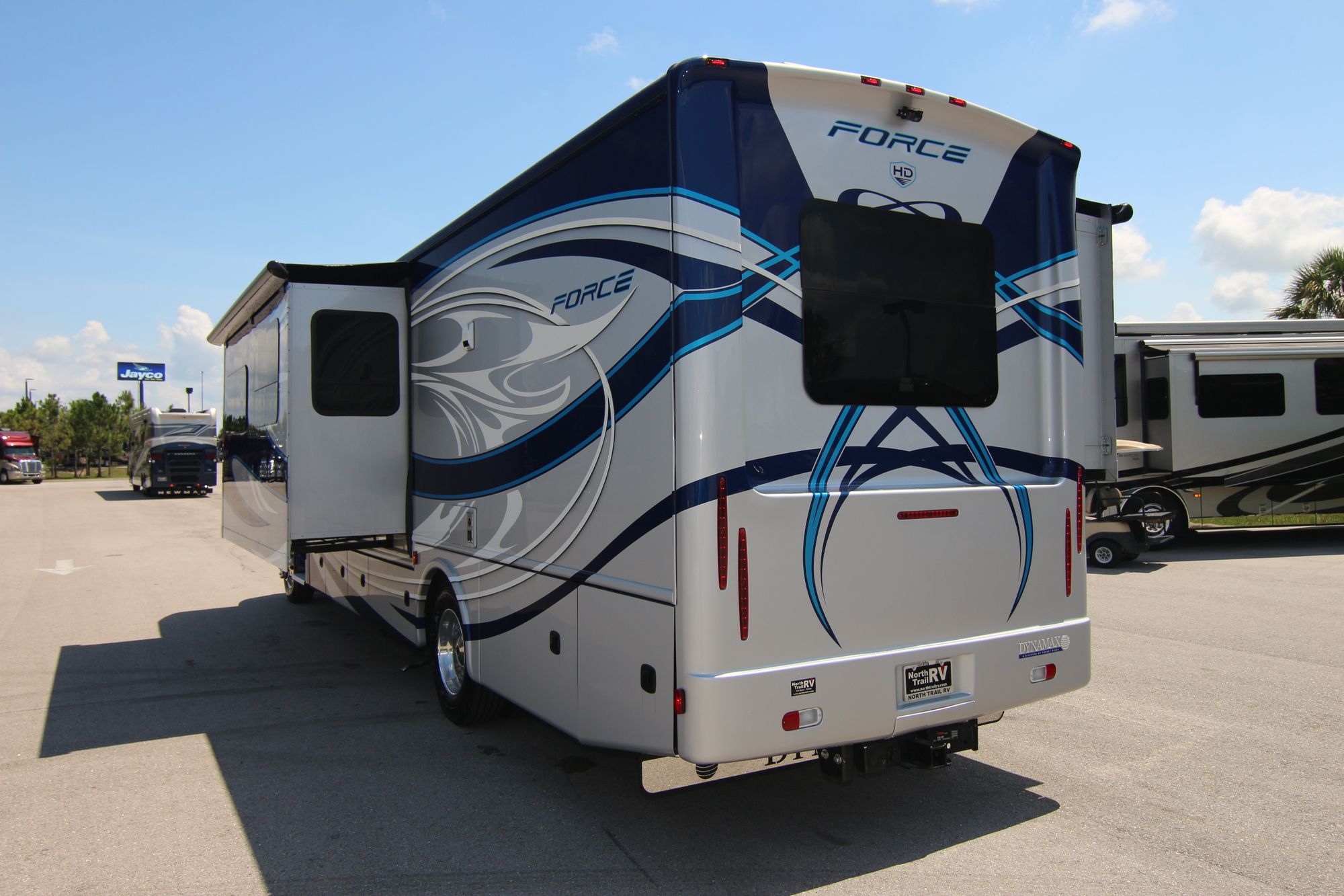 New 2020 Dynamax Force 34KDHD Super C  For Sale