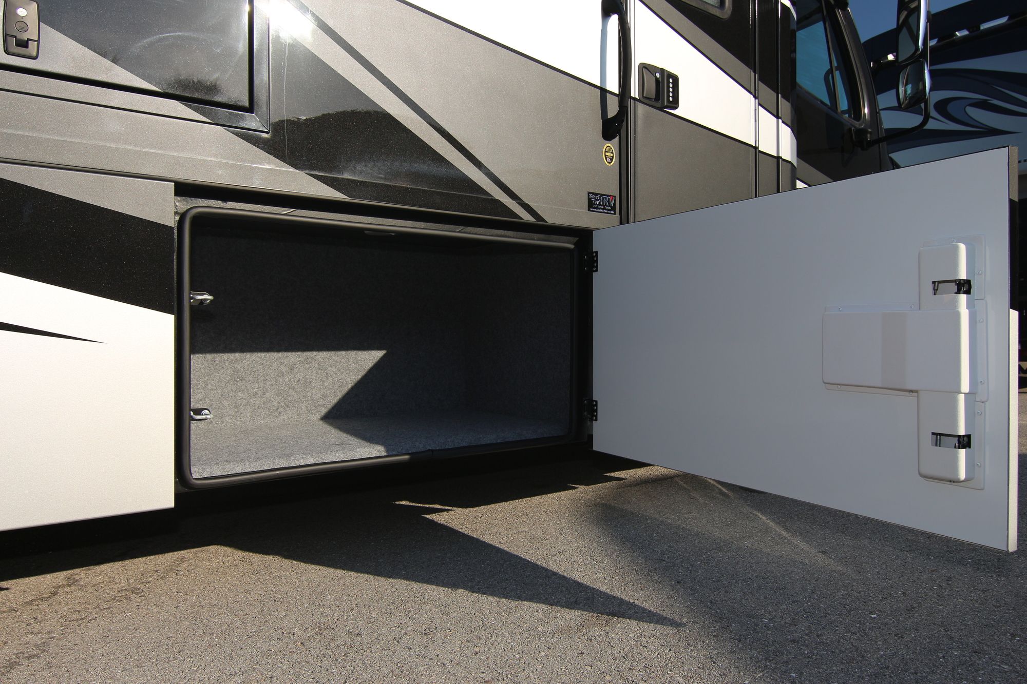 New 2020 Renegade Rv Verona 40VBH Super C  For Sale