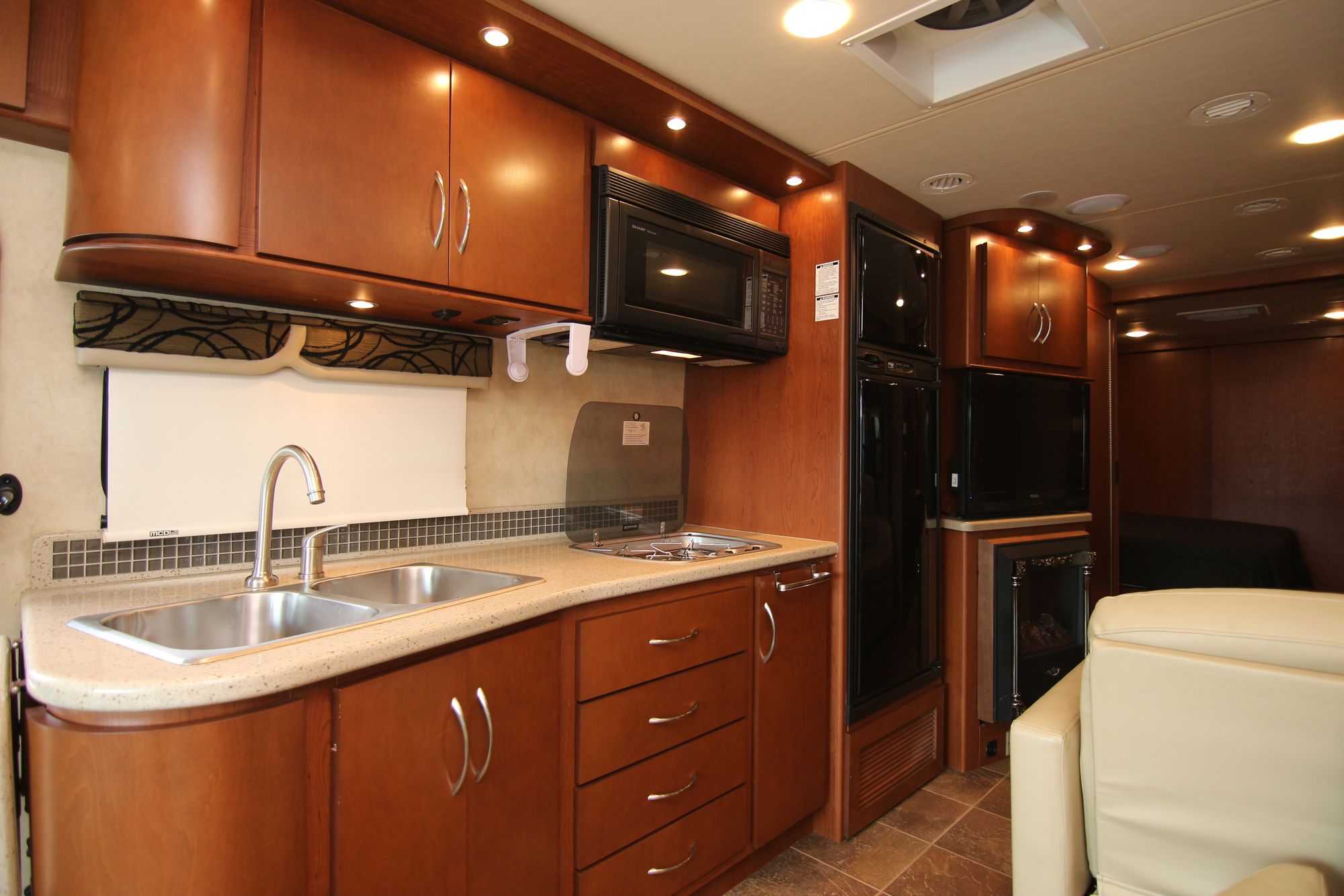 Used 2013 Thor Serrano 34M Class A  For Sale