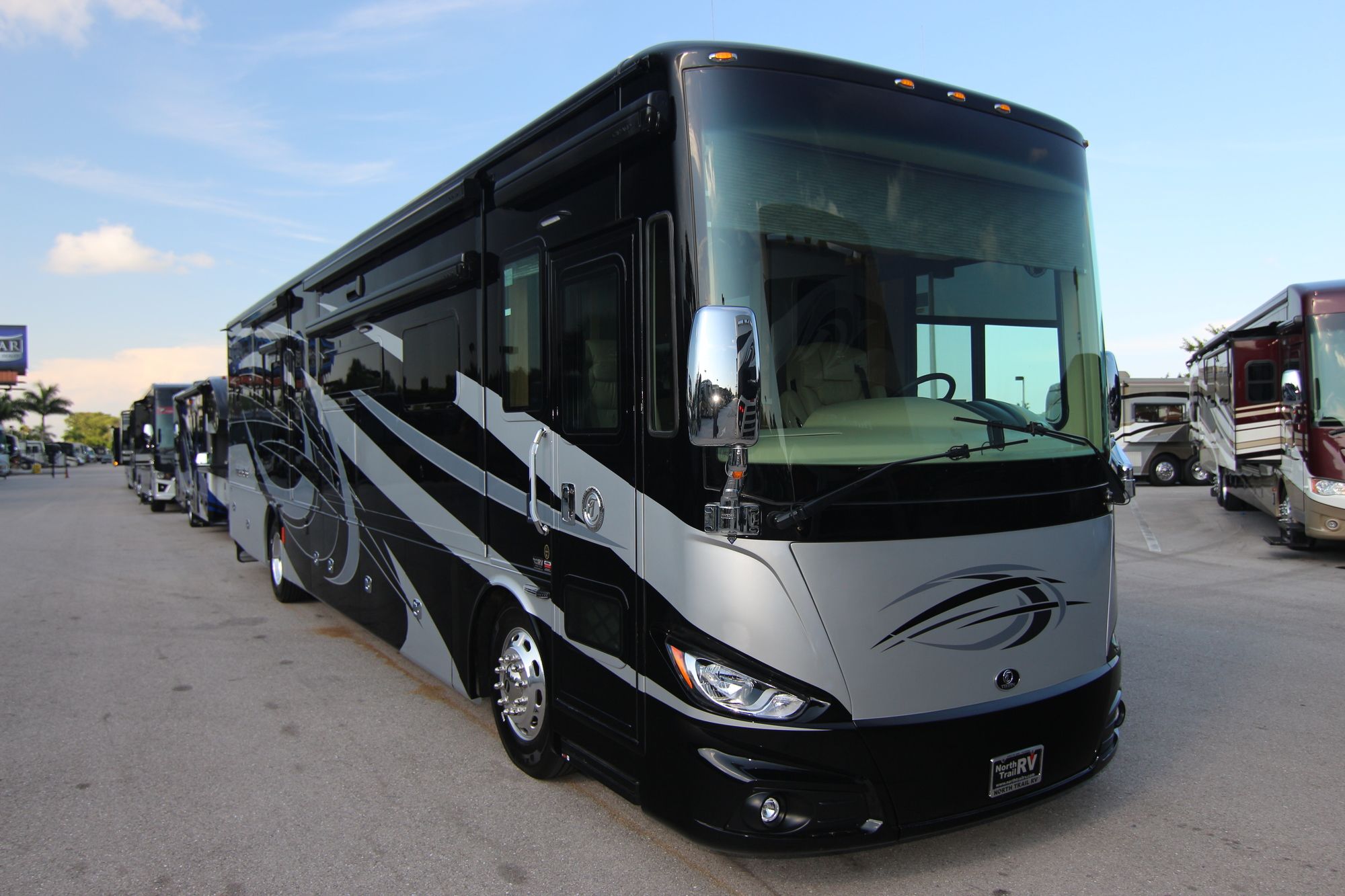 New 2019 Tiffin Motor Homes Phaeton 40QBH Class A  For Sale