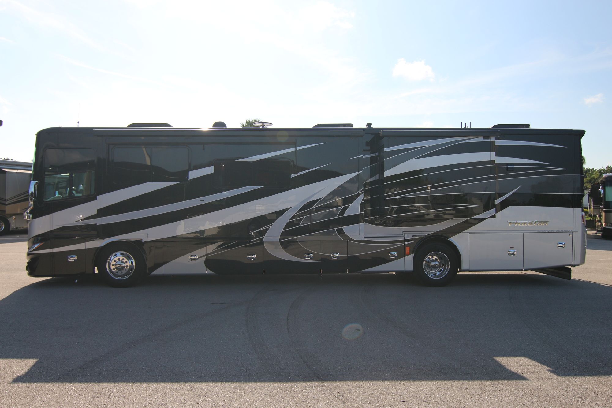 New 2019 Tiffin Motor Homes Phaeton 40QBH Class A  For Sale