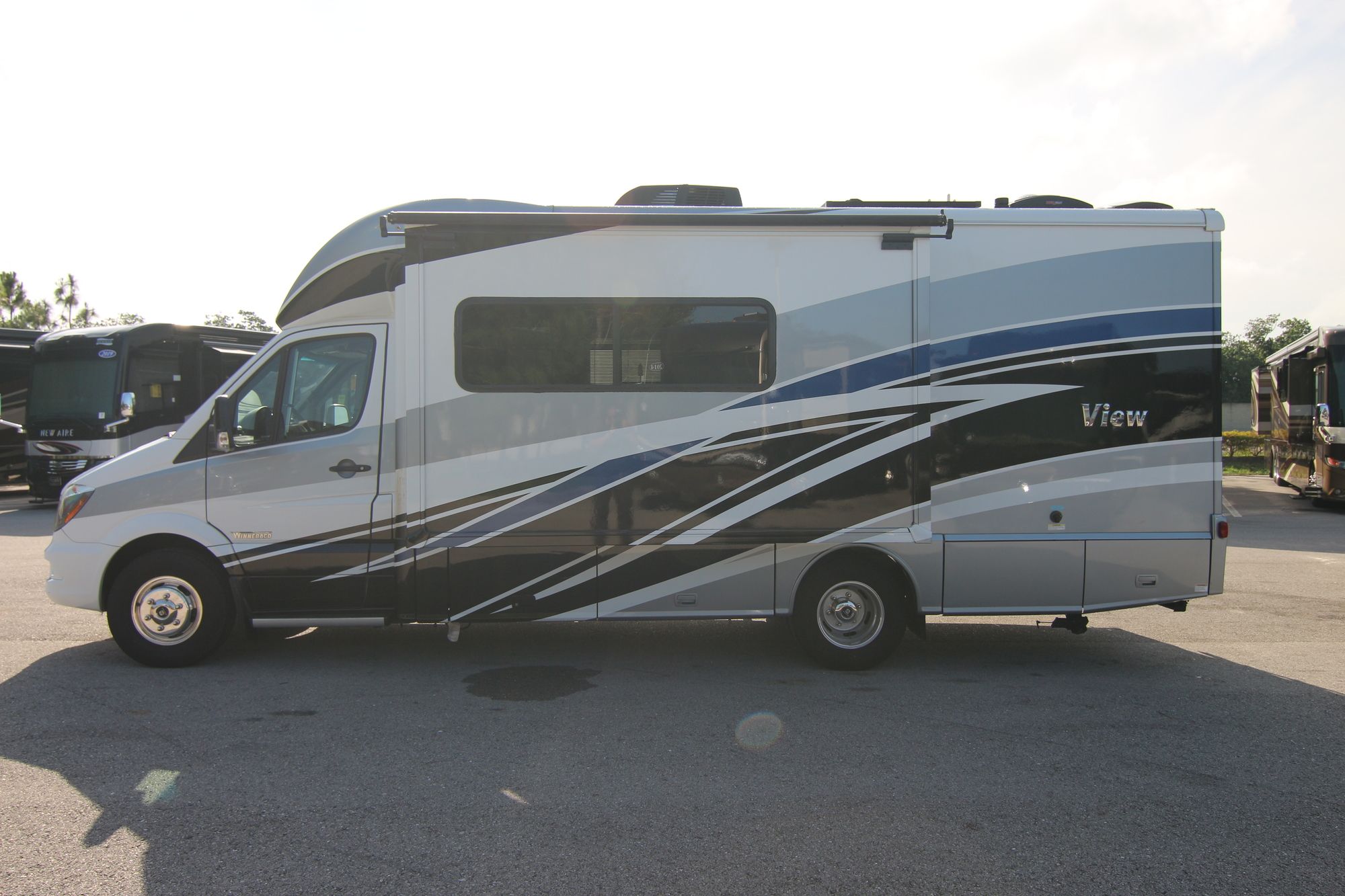 Used 2018 Winnebago View 24J Class C  For Sale